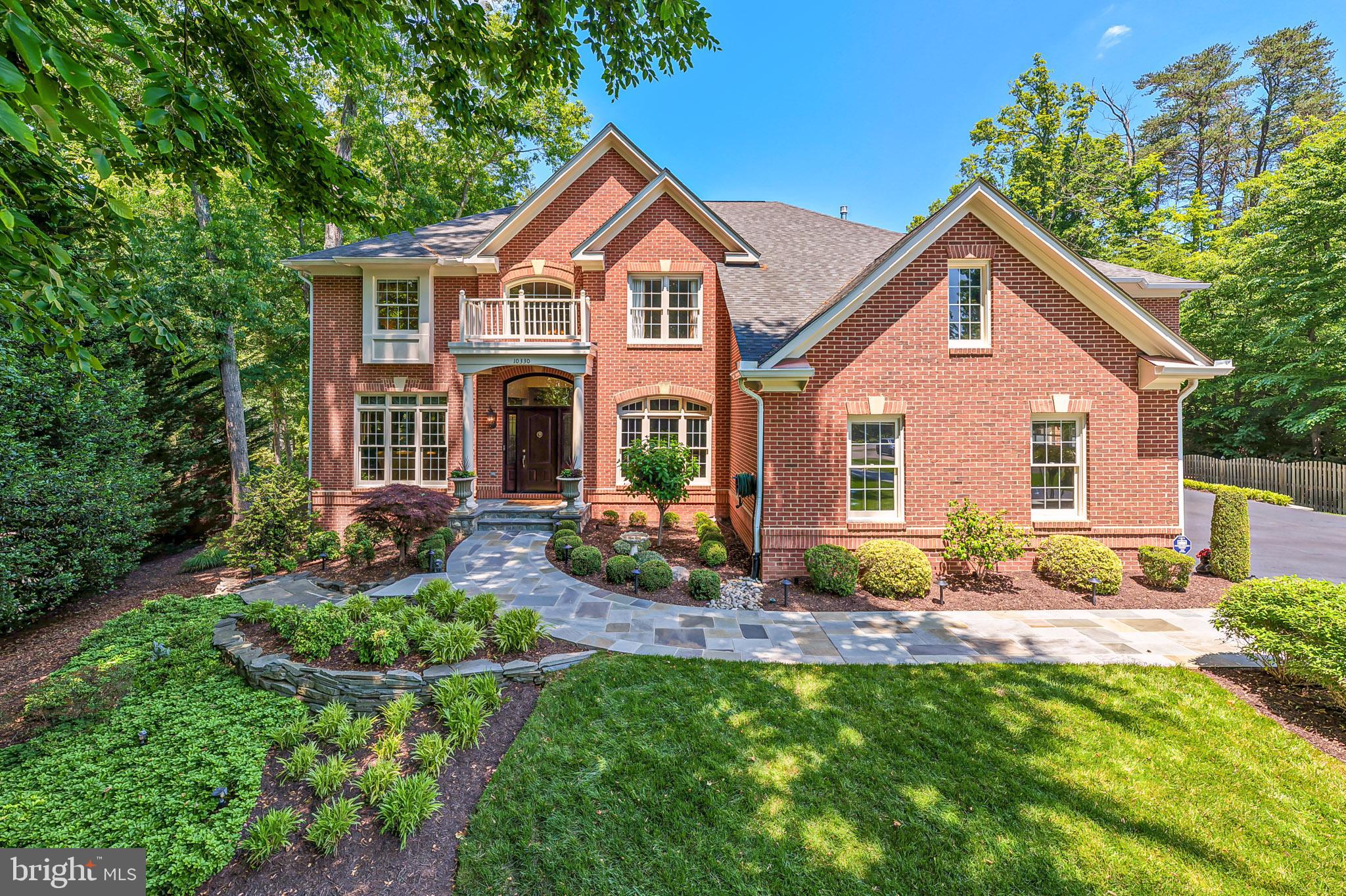EDGEWATER - Residential