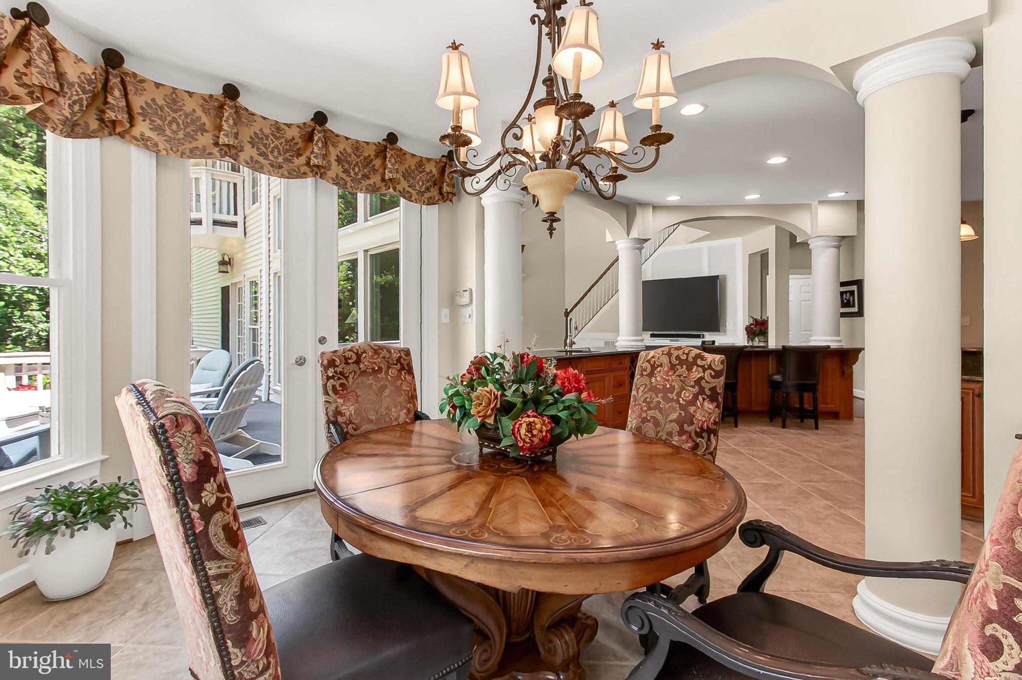 EDGEWATER - Residential