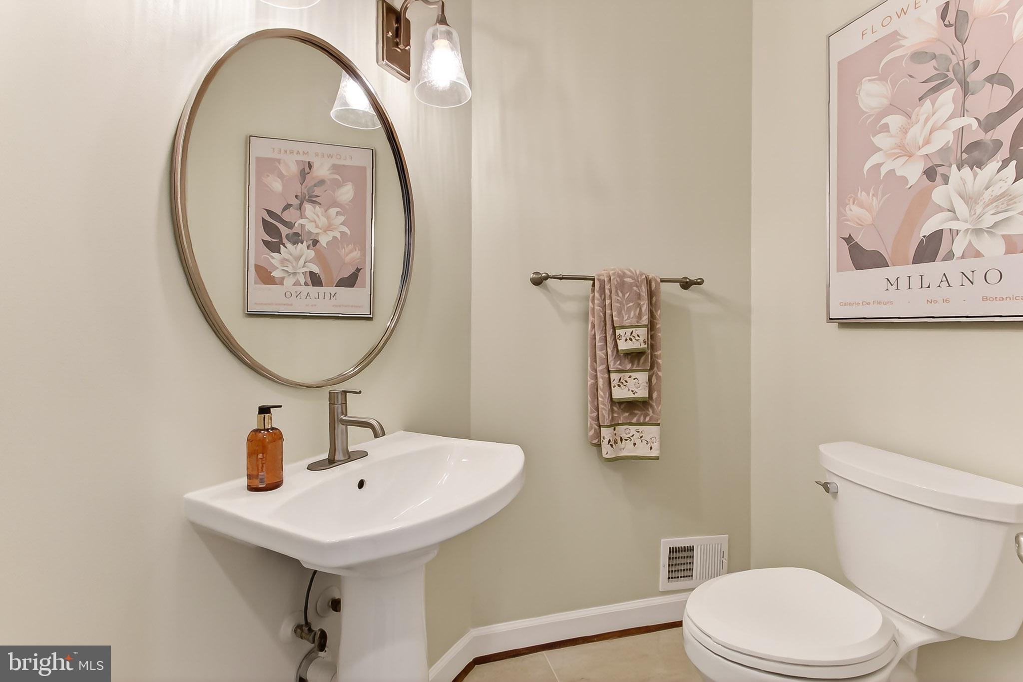 EDGEWATER - Residential