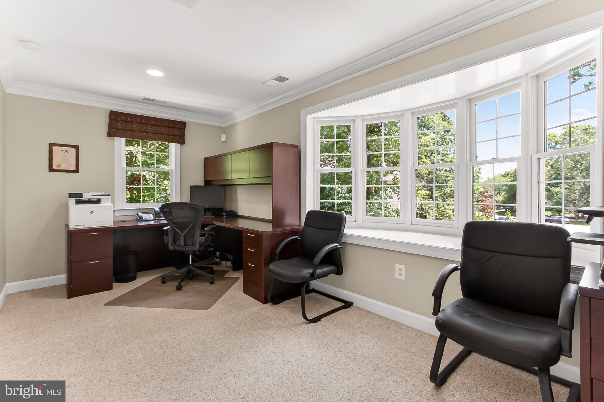 EDGEWATER - Residential