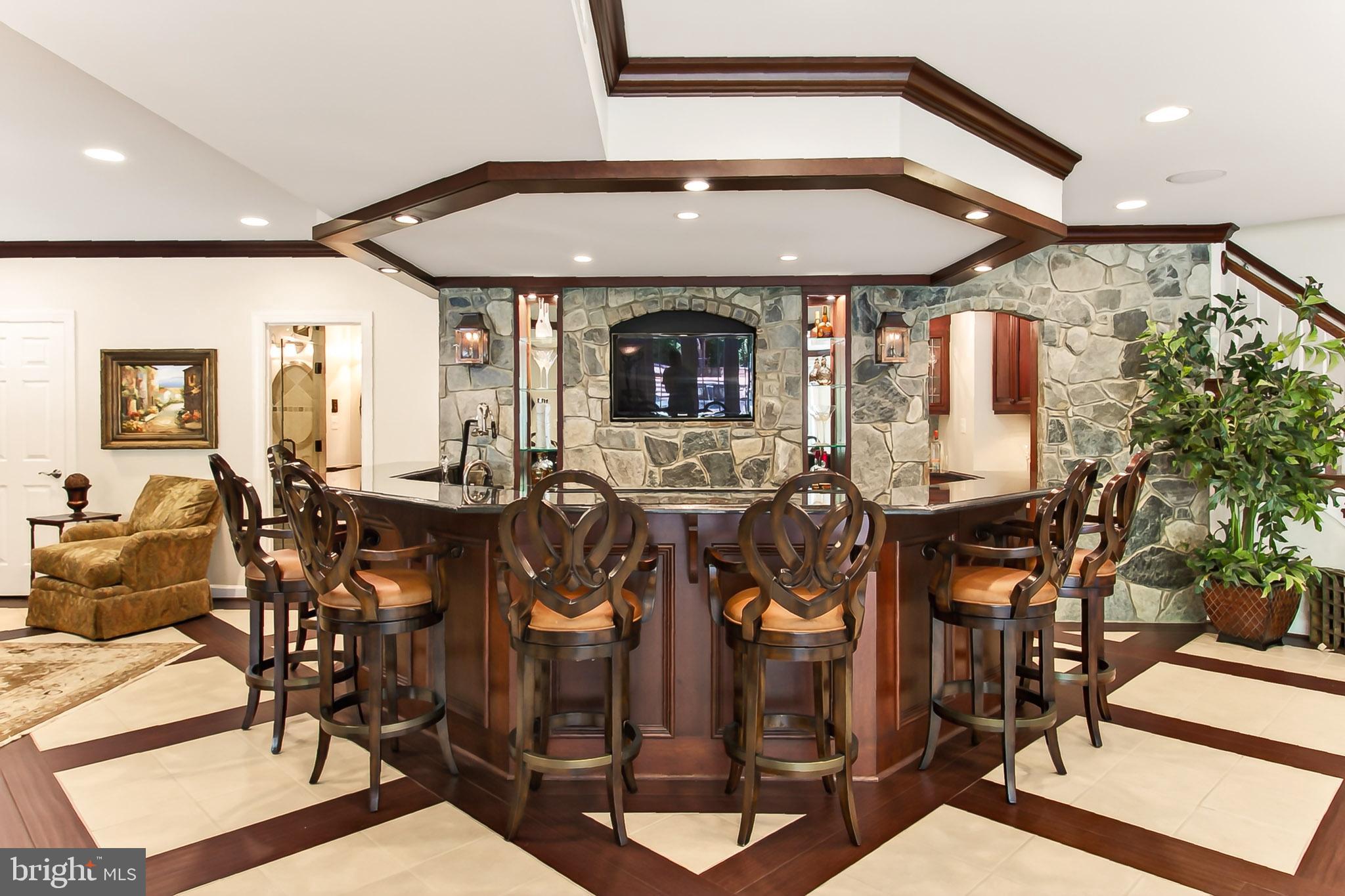 EDGEWATER - Residential
