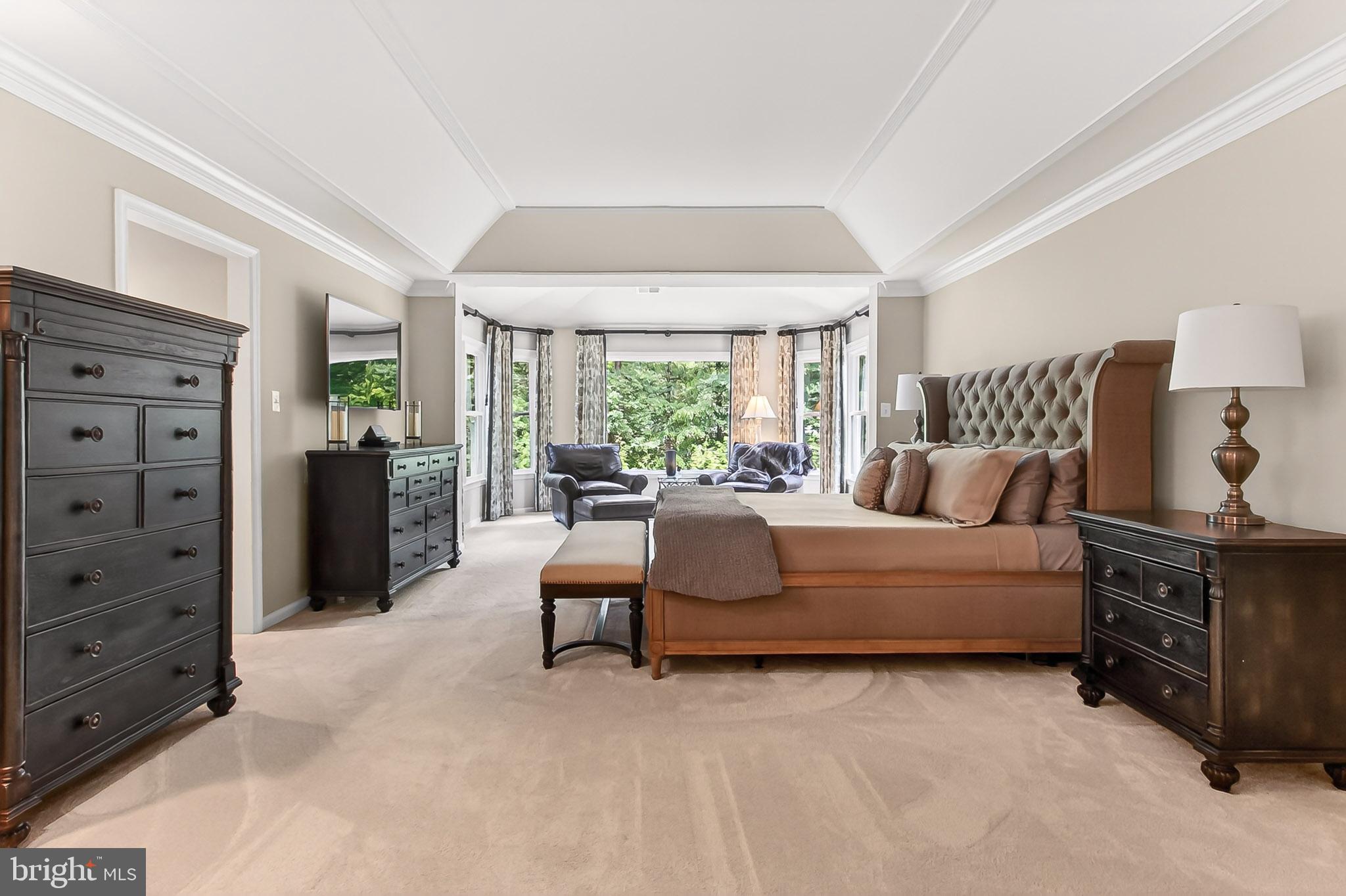 EDGEWATER - Residential