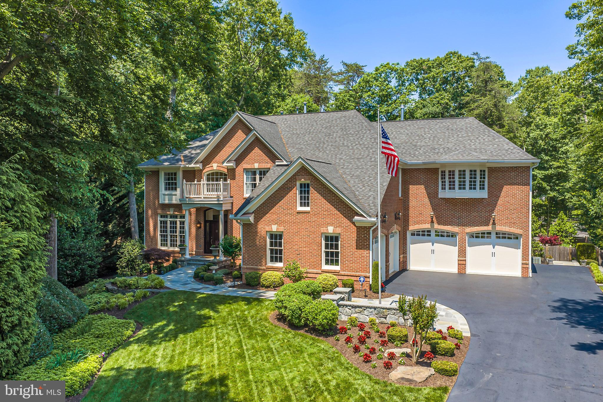 EDGEWATER - Residential