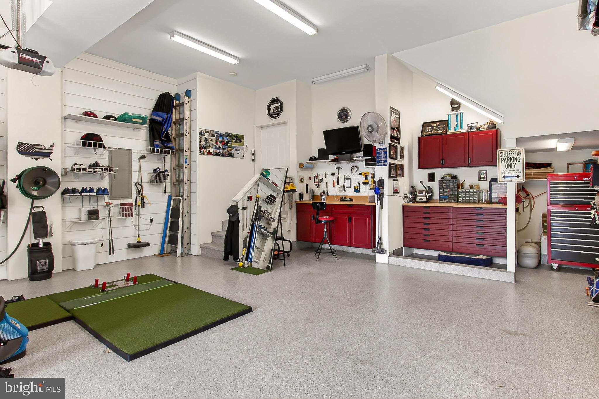 EDGEWATER - Residential