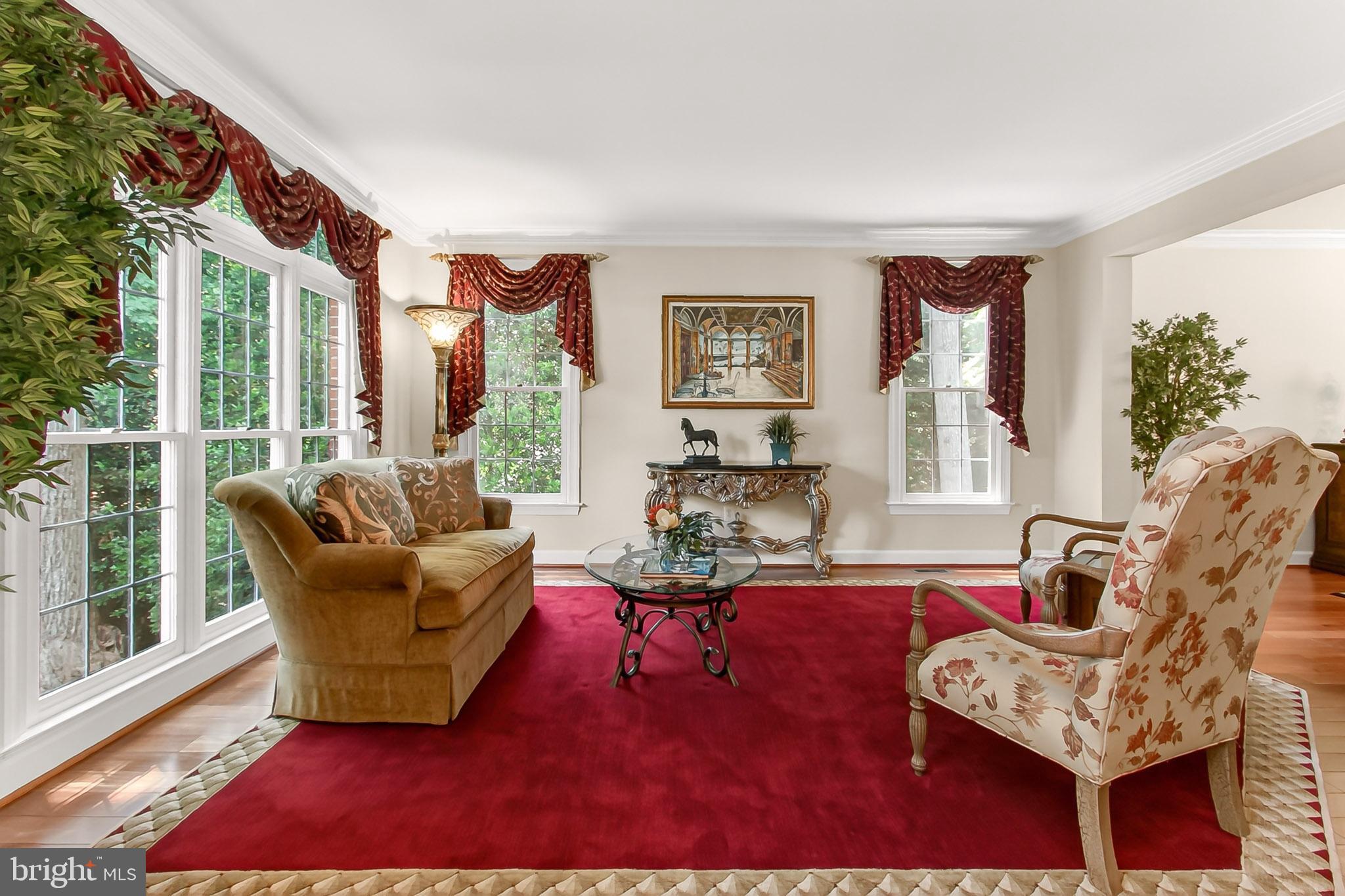 EDGEWATER - Residential
