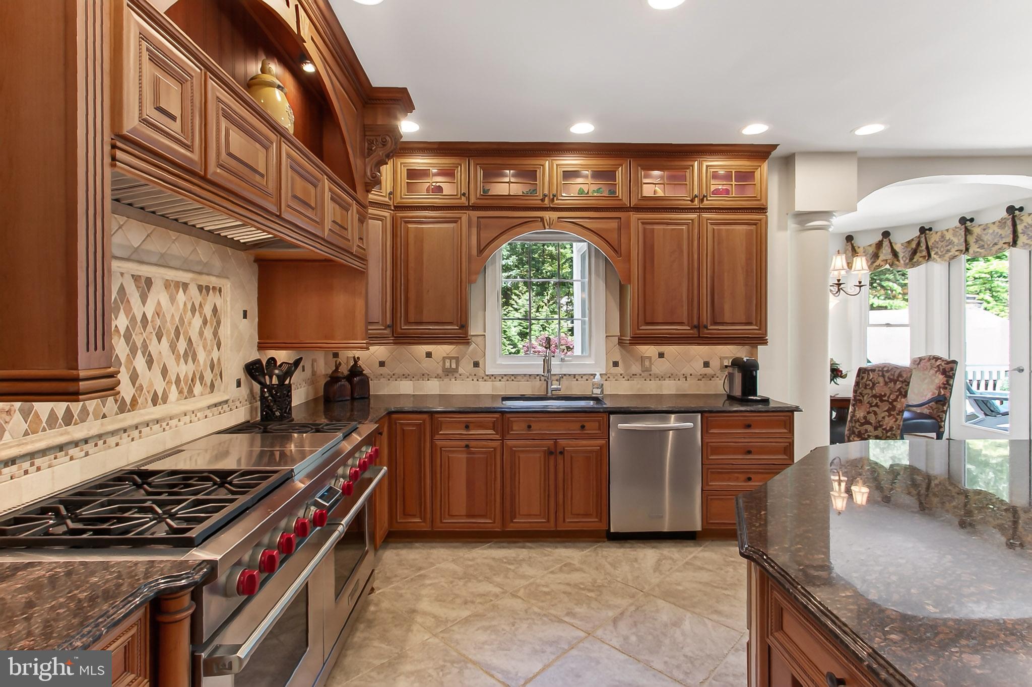 EDGEWATER - Residential