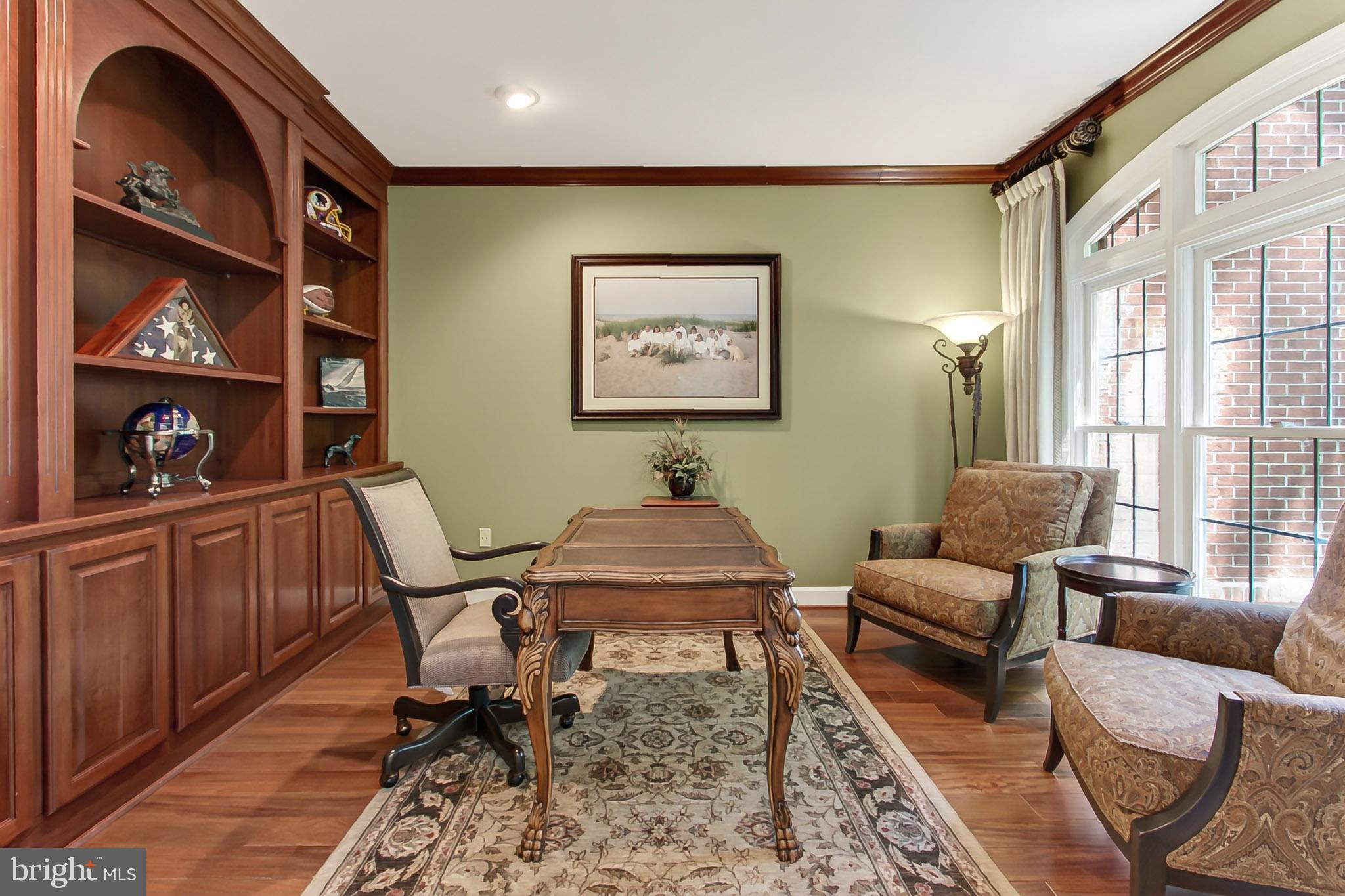 EDGEWATER - Residential