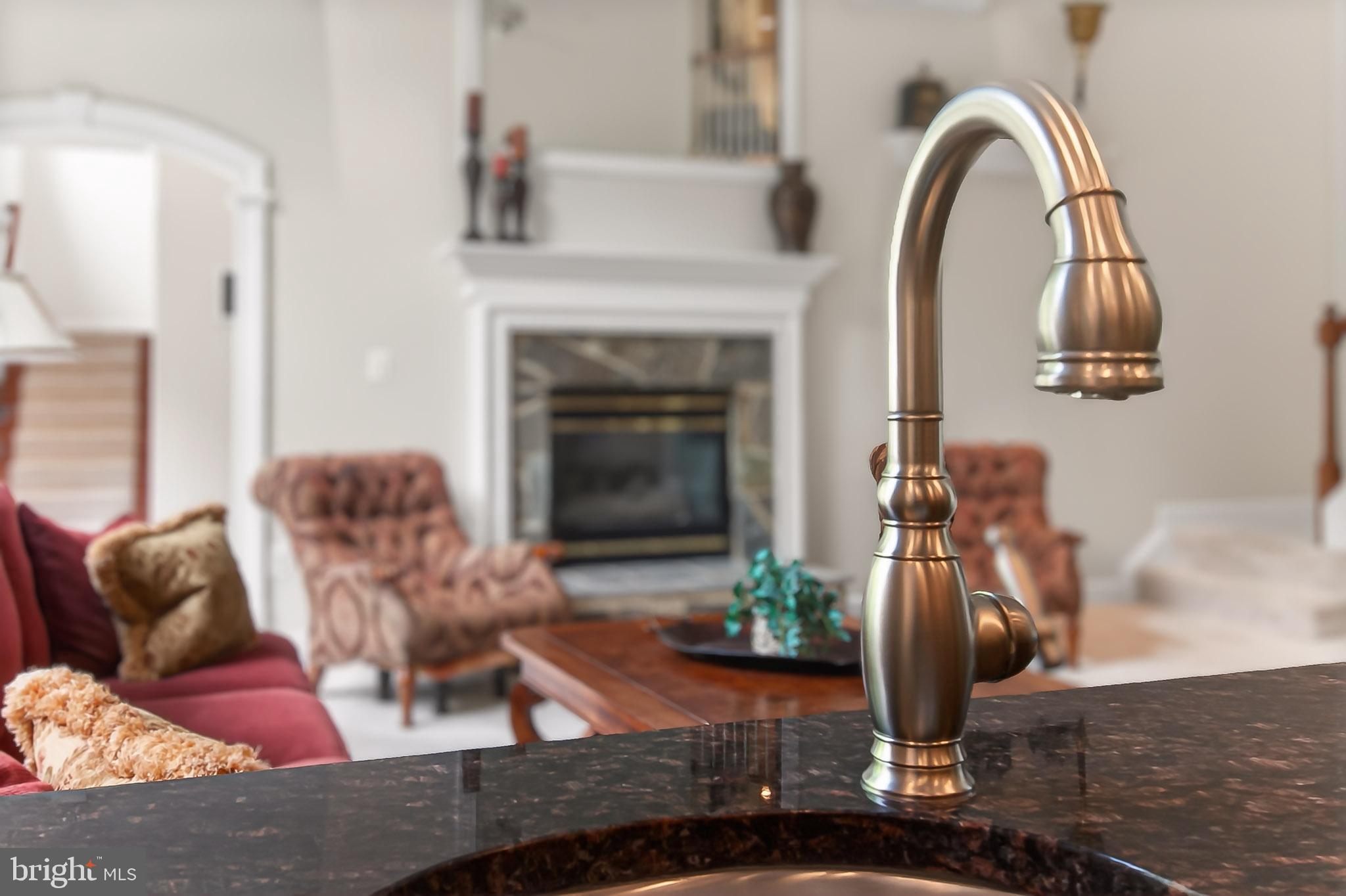EDGEWATER - Residential