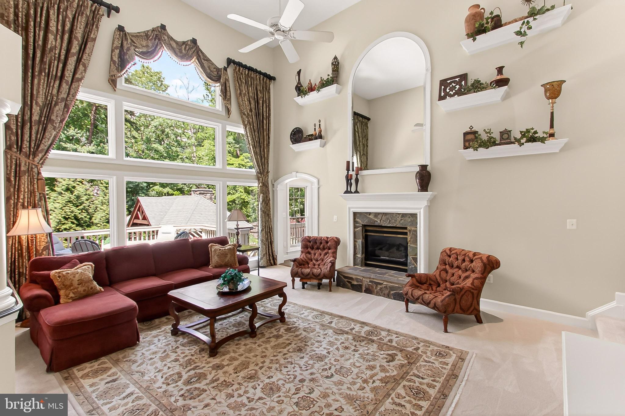 EDGEWATER - Residential