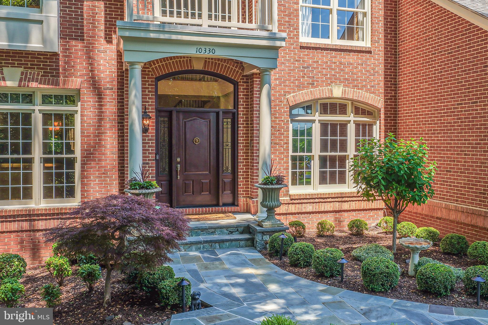 EDGEWATER - Residential