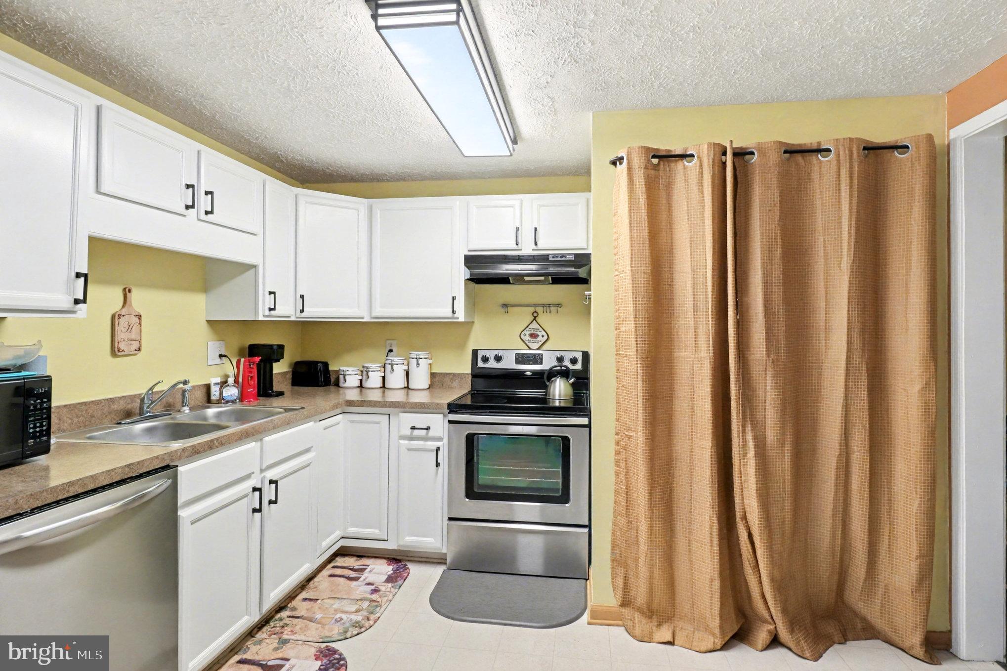 LAKE LAND OR - Residential