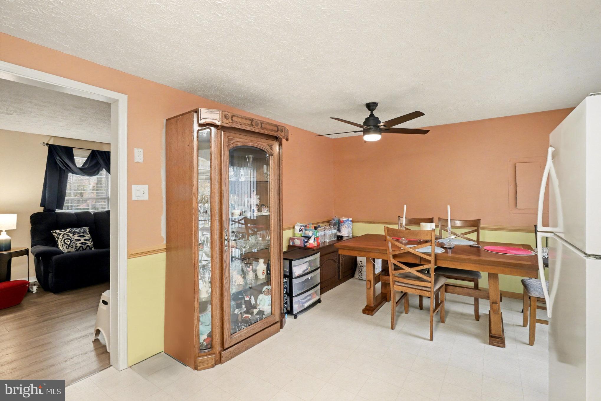 LAKE LAND OR - Residential