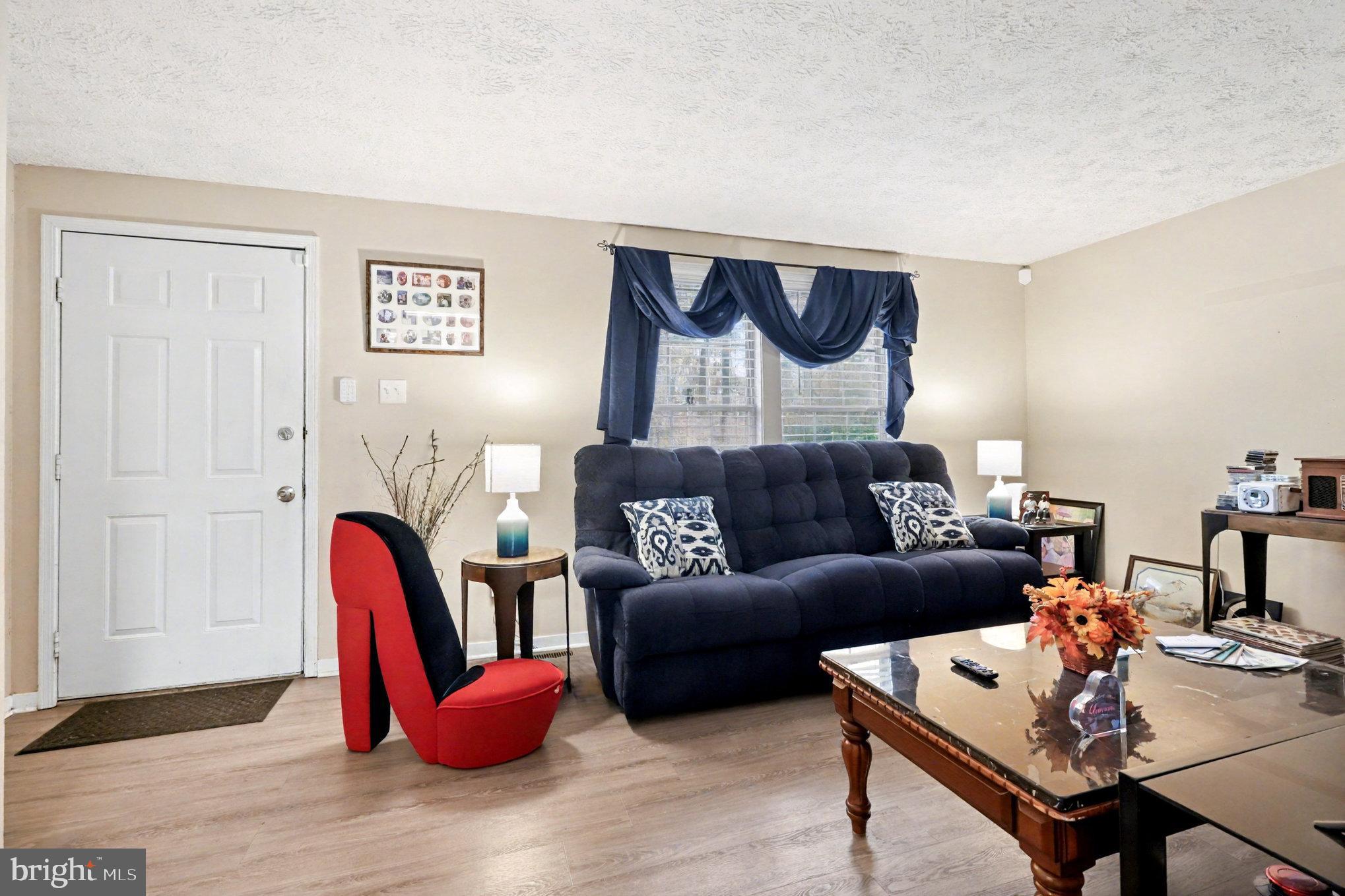 LAKE LAND OR - Residential