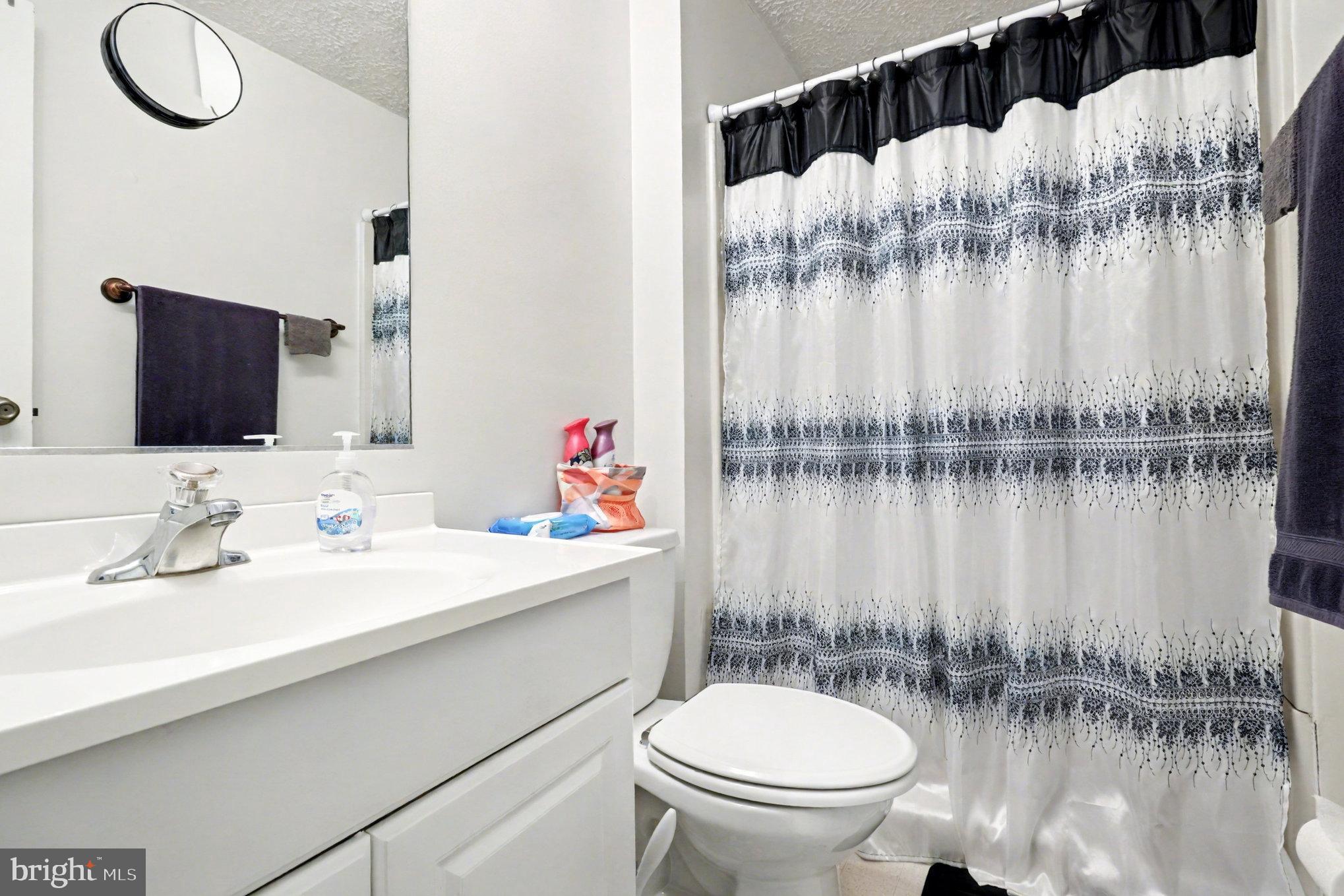 LAKE LAND OR - Residential