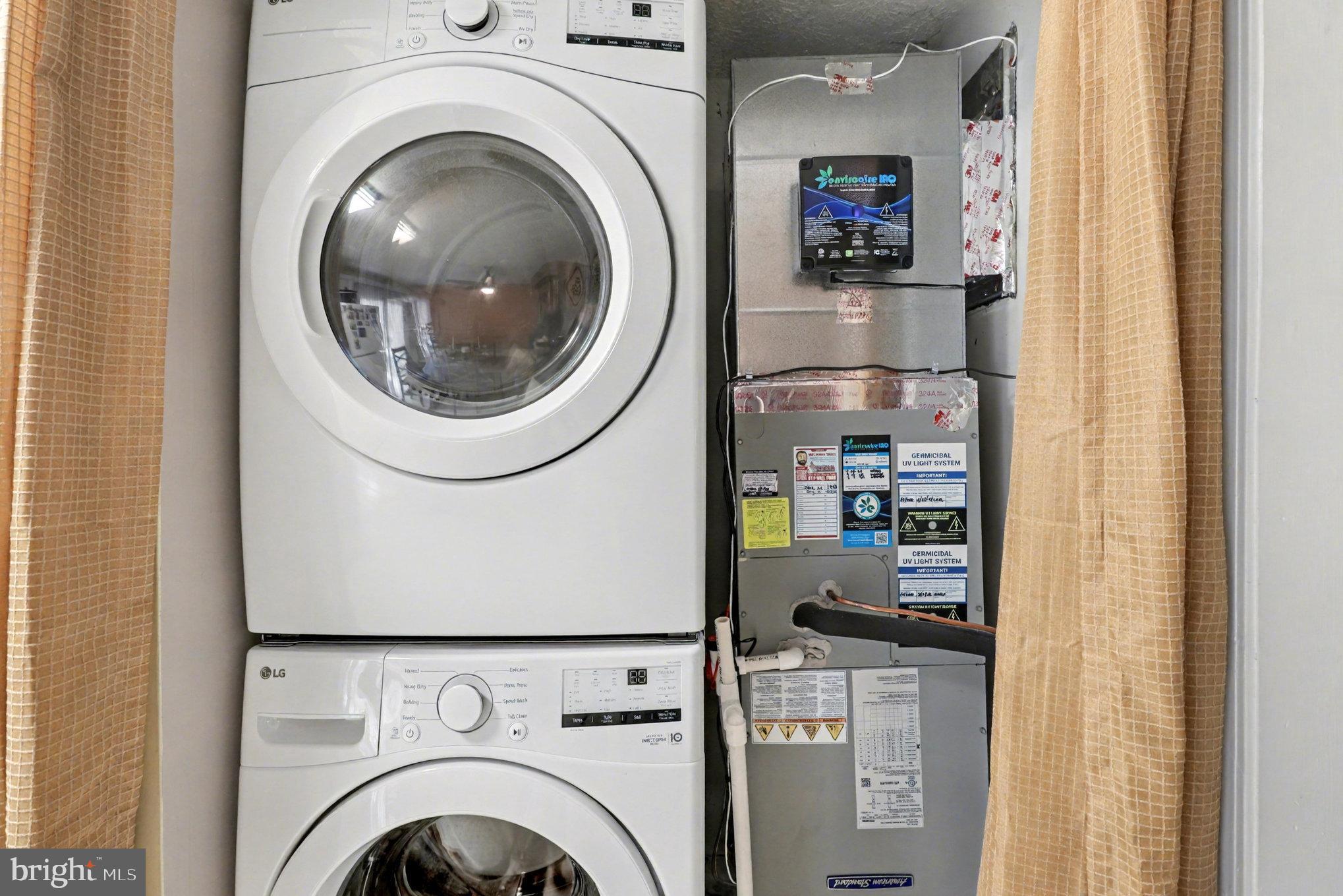 LAKE LAND OR - Residential