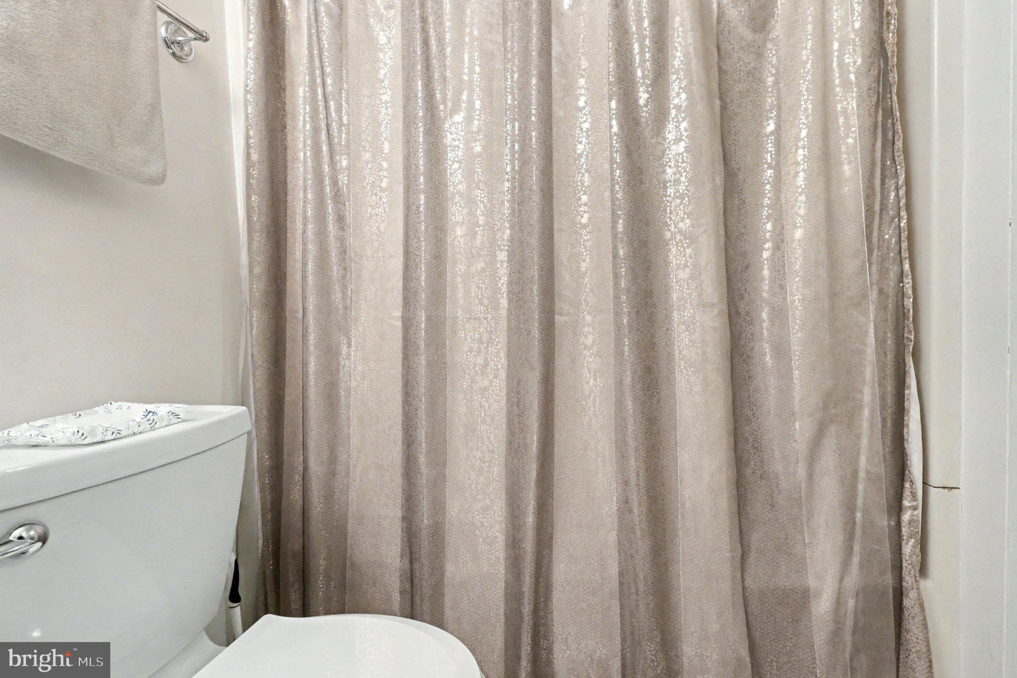 LAKE LAND OR - Residential