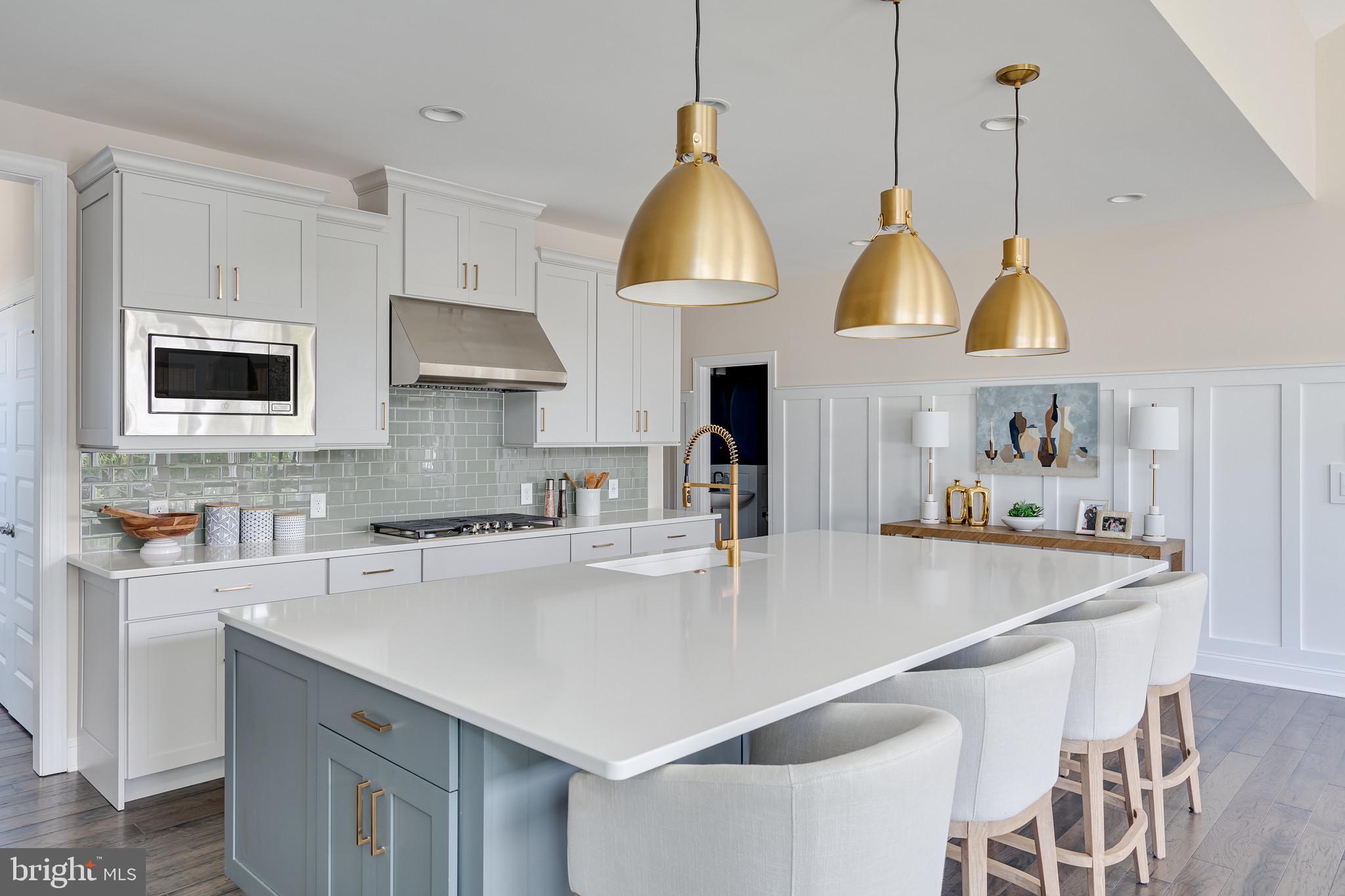 THE ESTATES AT BRIDGEWATER - Residential