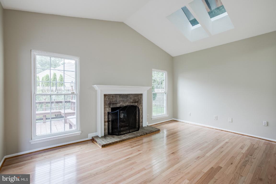 WOODSTONE - Residential