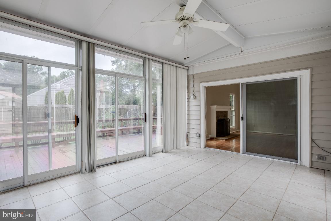 WOODSTONE - Residential