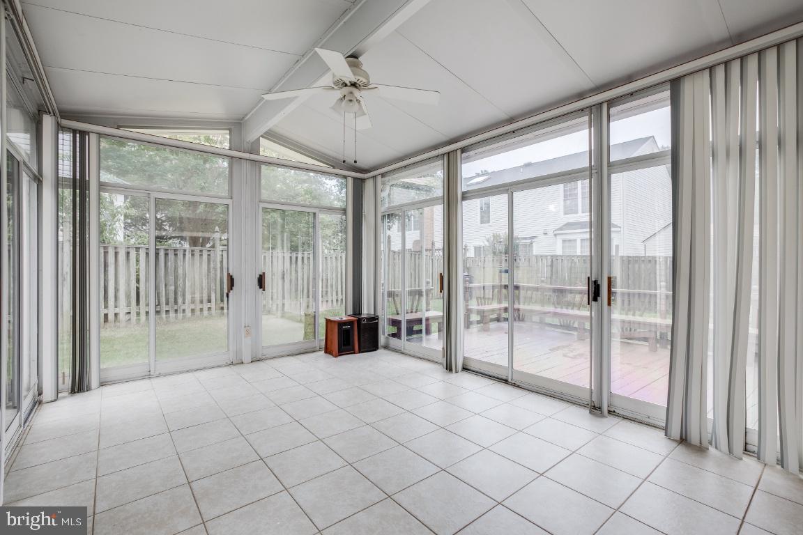 WOODSTONE - Residential