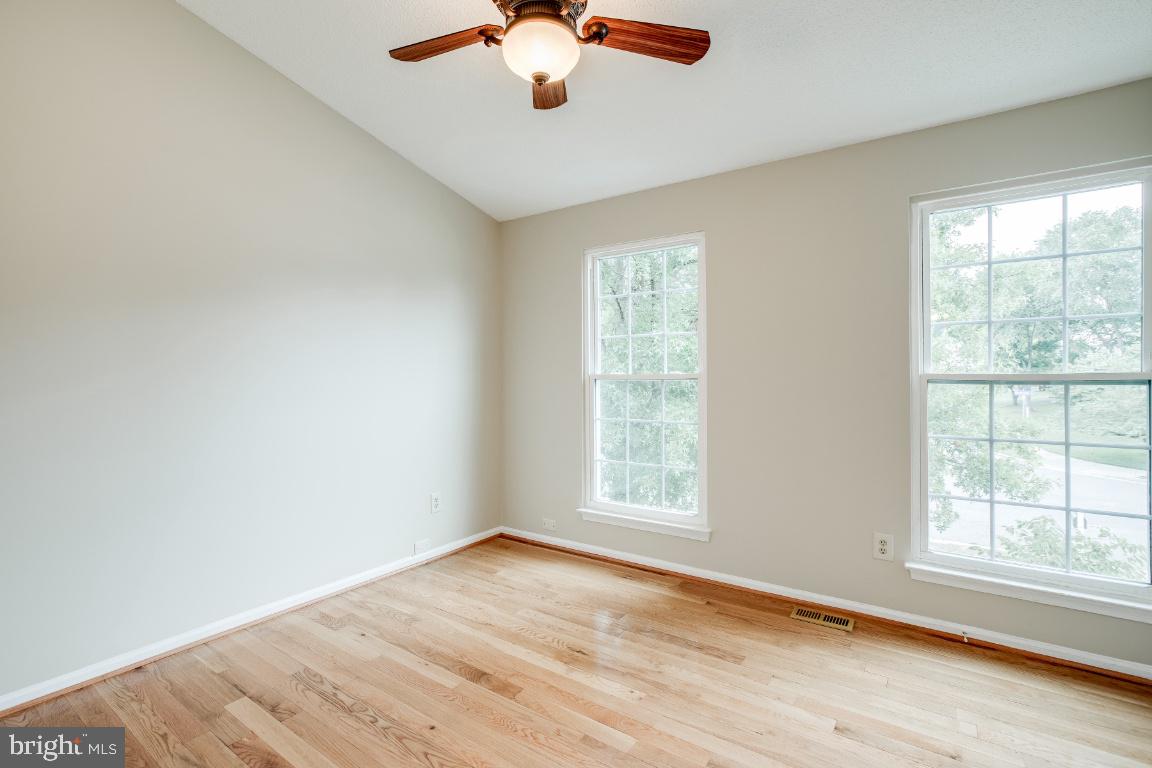 WOODSTONE - Residential