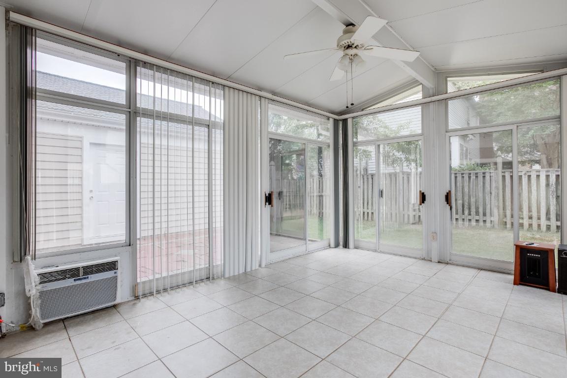 WOODSTONE - Residential