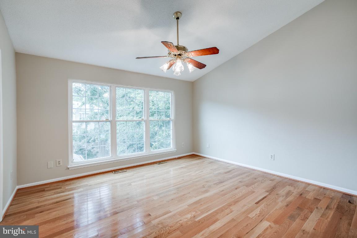 WOODSTONE - Residential