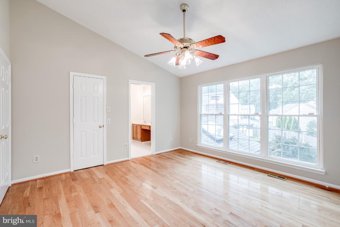 WOODSTONE - Residential