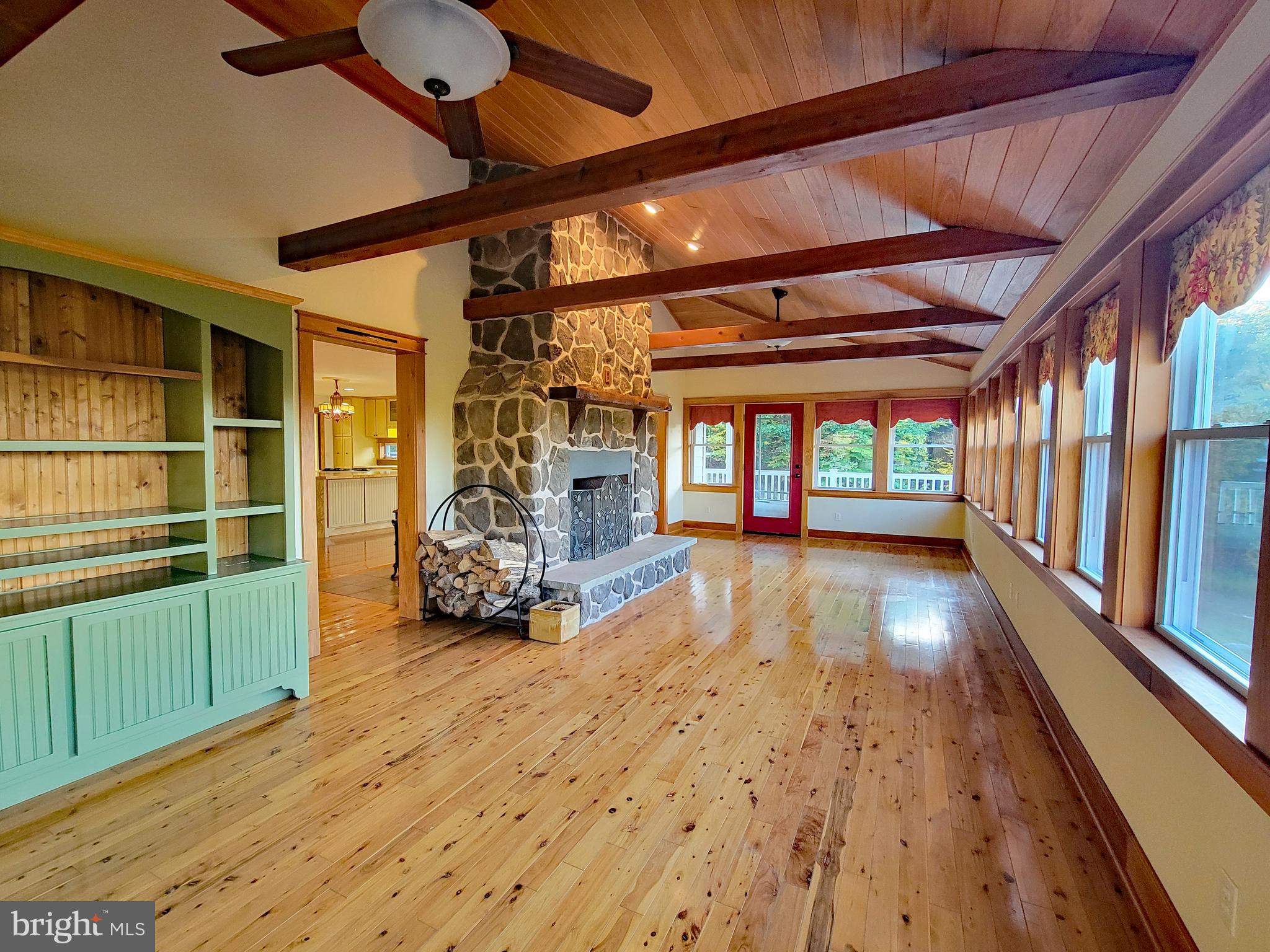 THE HIGHLANDS MEADOW MOUNTAIN - Residential