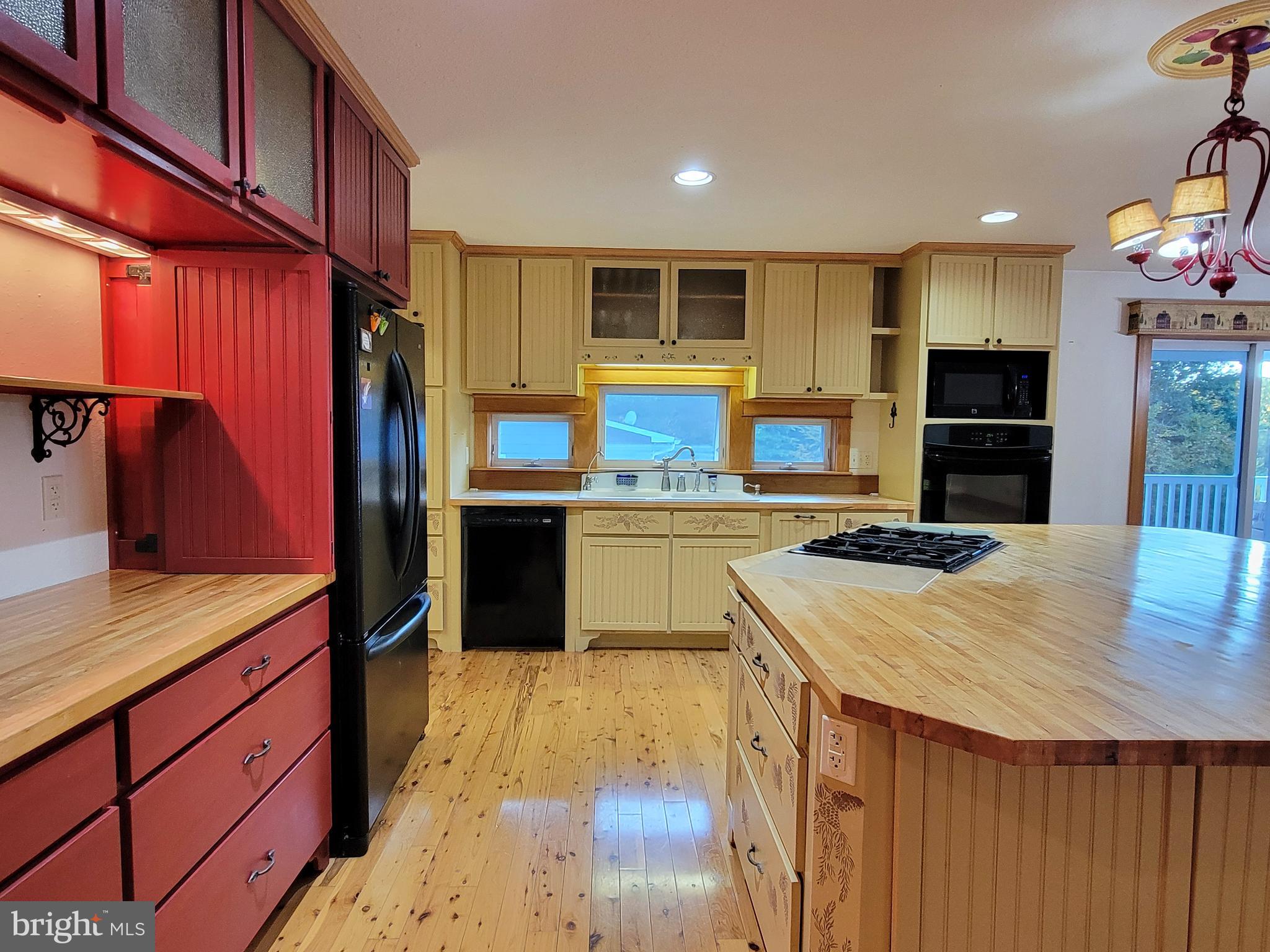 THE HIGHLANDS MEADOW MOUNTAIN - Residential