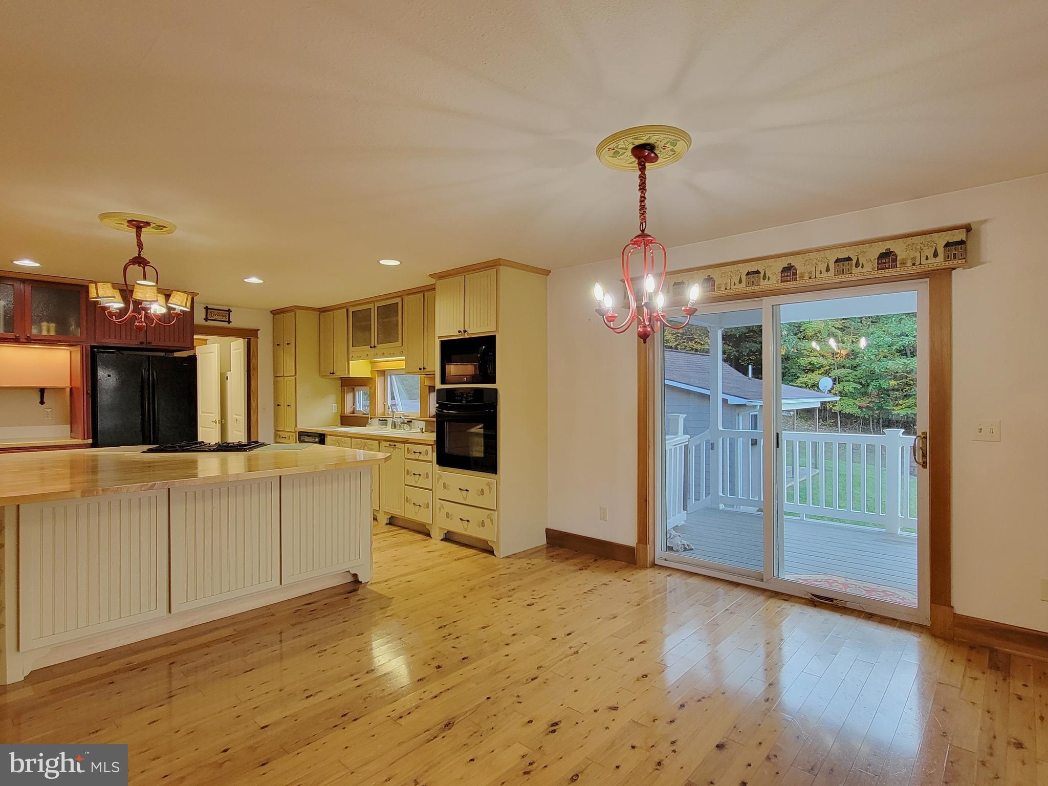 THE HIGHLANDS MEADOW MOUNTAIN - Residential