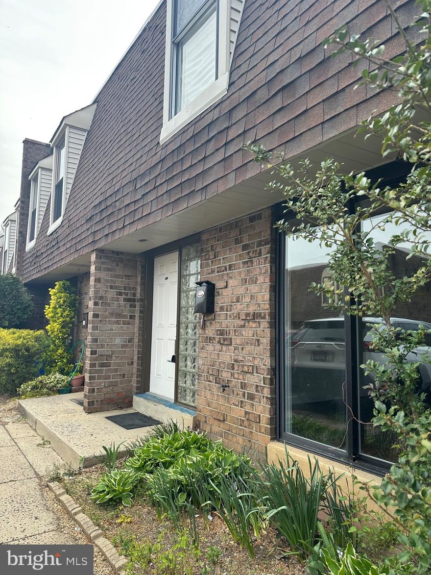 Welcome to this beautifully updated 3-bedroom, 2.5-bathroom rental located in the desirable Wooden Keys Condo Development. This spacious home features an open-concept main level with engineered hardwood flooring, fresh neutral paint, and ample natural light. The modern kitchen offers white cabinetry, gray quartz countertops, stainless steel appliances, a large center island with pendant lighting, a pantry closet, and sliding glass doors leading to a private patio.
Upstairs, the primary suite includes a full bathroom and a spacious closet with built-in organizers. Two additional bedrooms share a full hall bath, and all rooms feature generous closet space. 
Conveniently located near I-95, Route 1, public transportation, and Philadelphia Mills shopping center. This home offers comfort, style, and easy access to major routes.