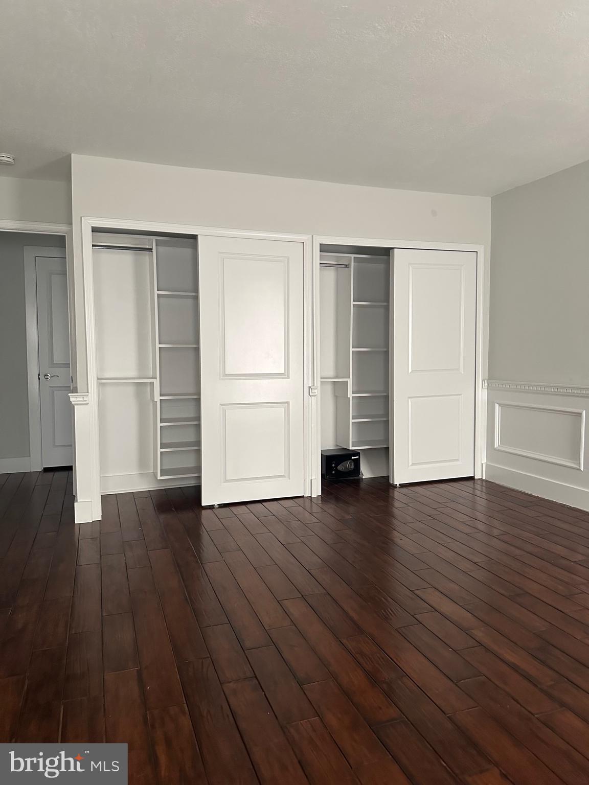 BAKERS BAY CONDOMINIUMS - Residential Lease