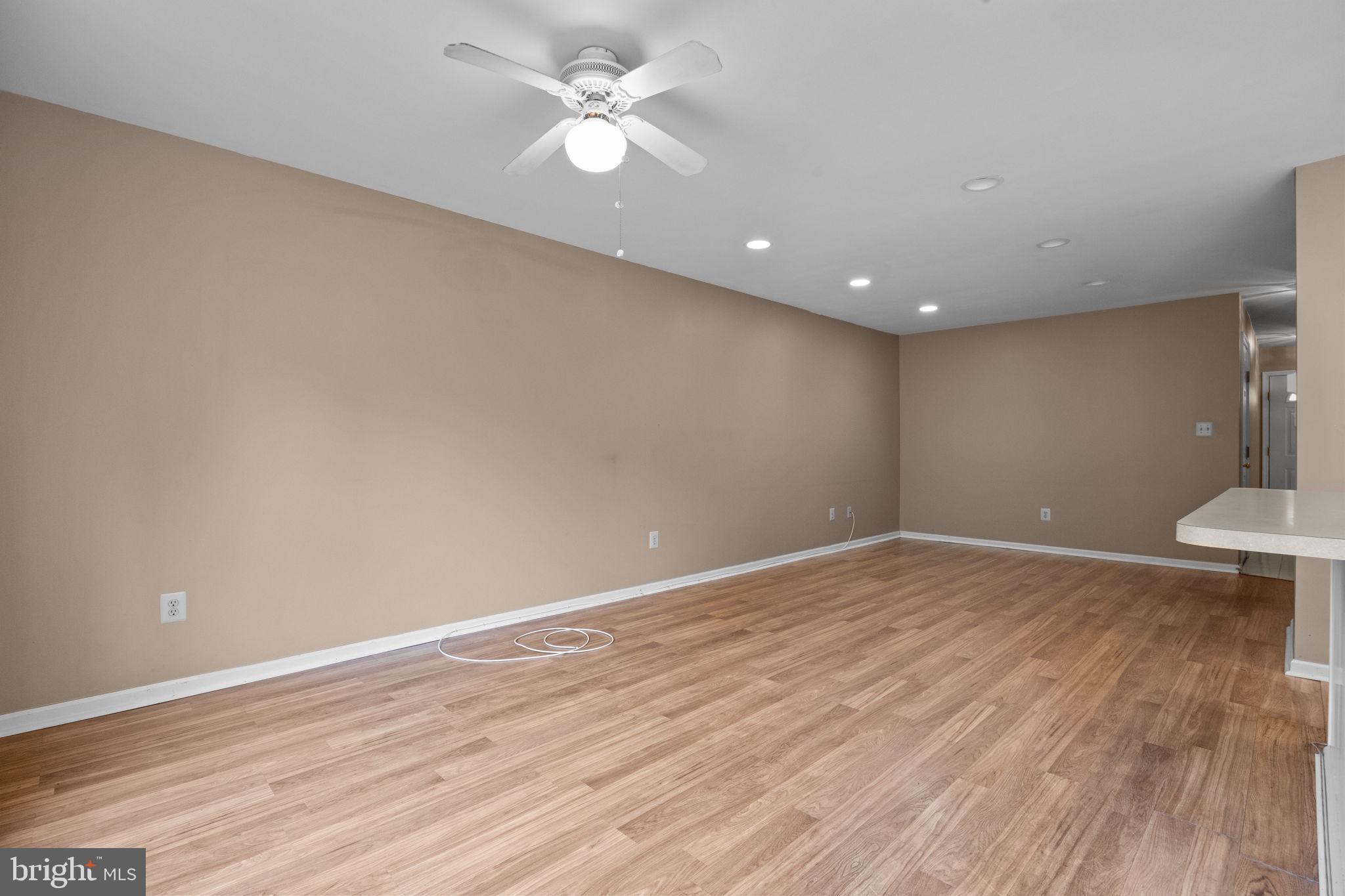 WILLOW BROOK - Residential