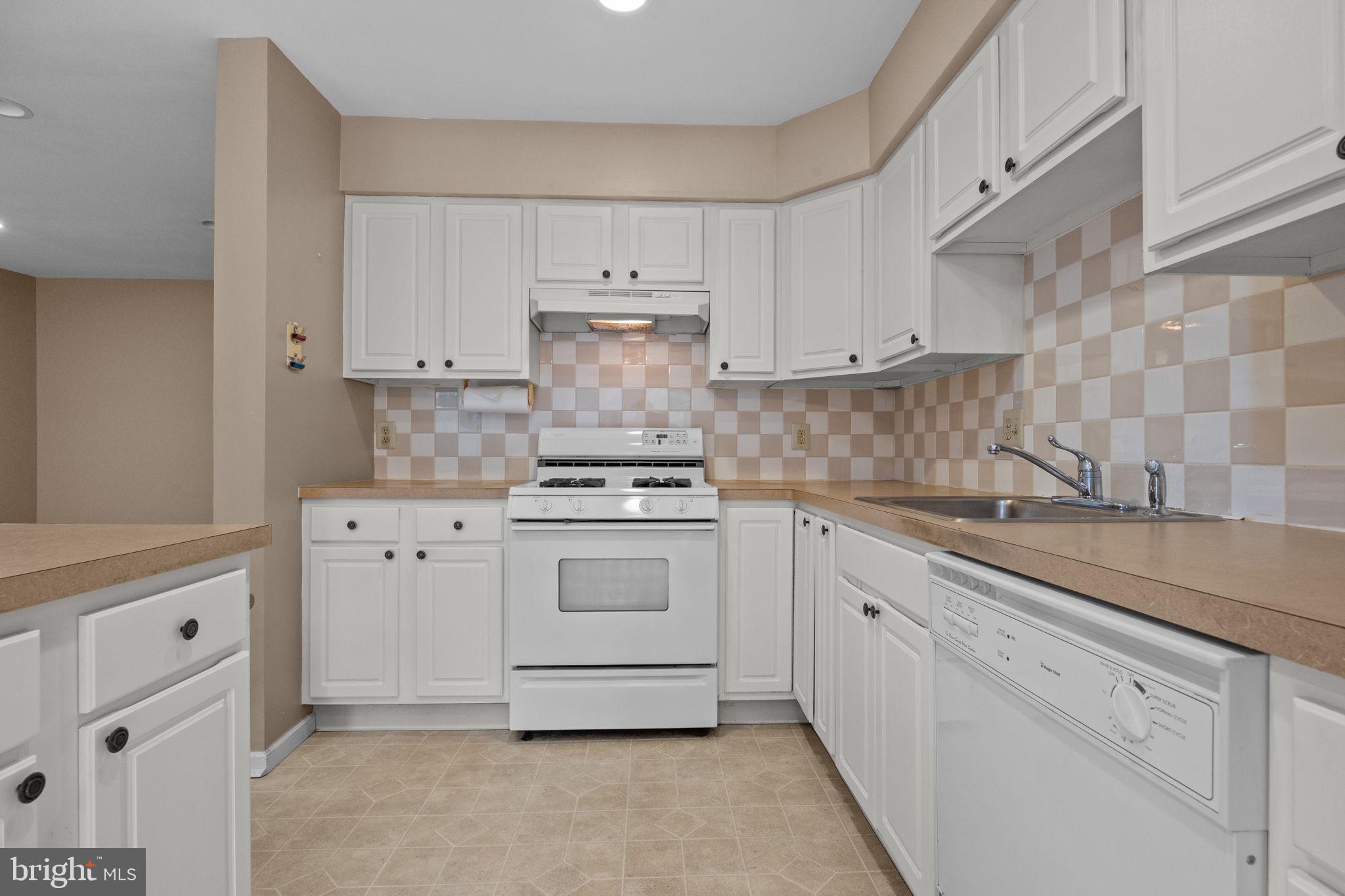 WILLOW BROOK - Residential