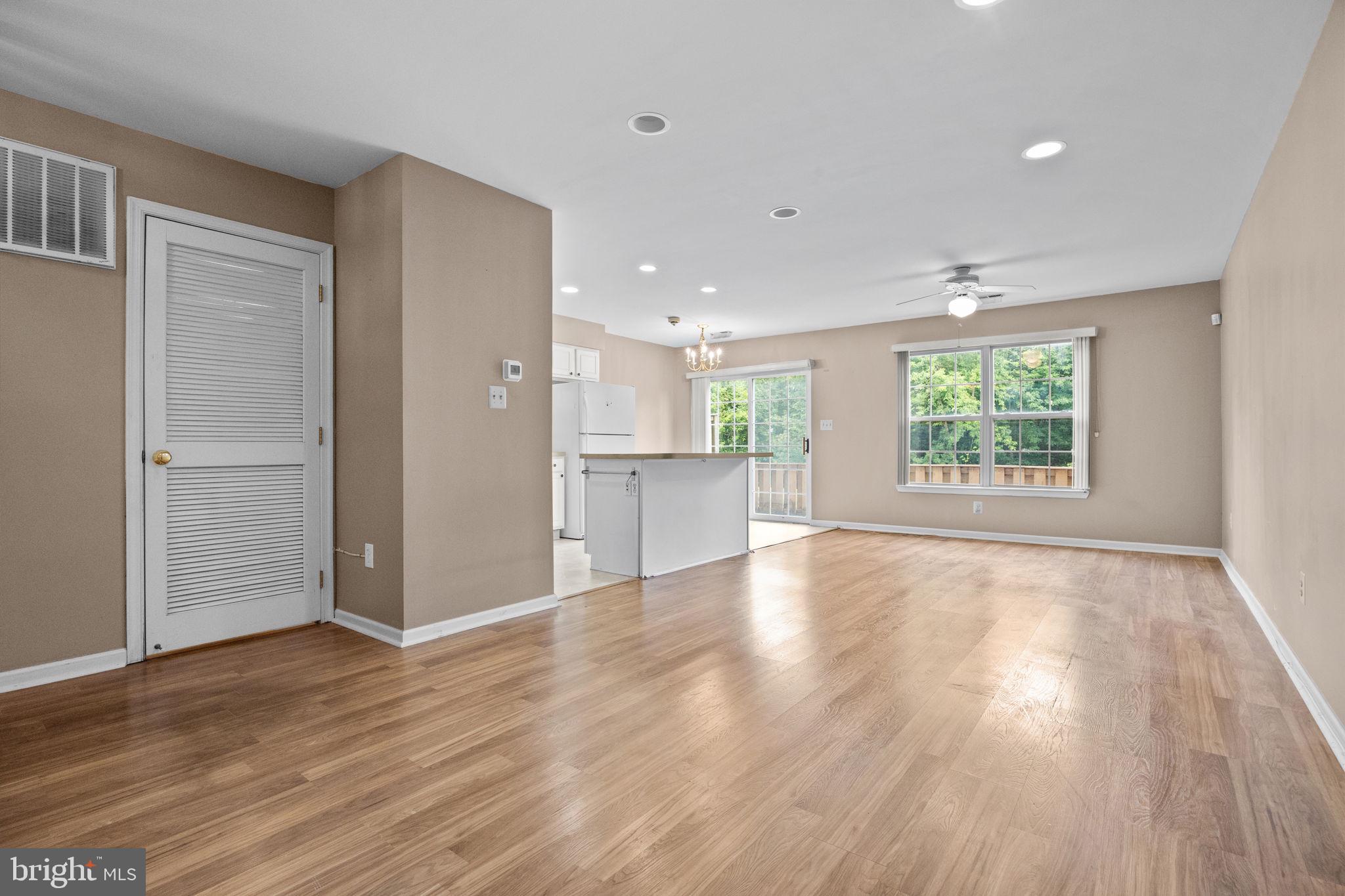 WILLOW BROOK - Residential