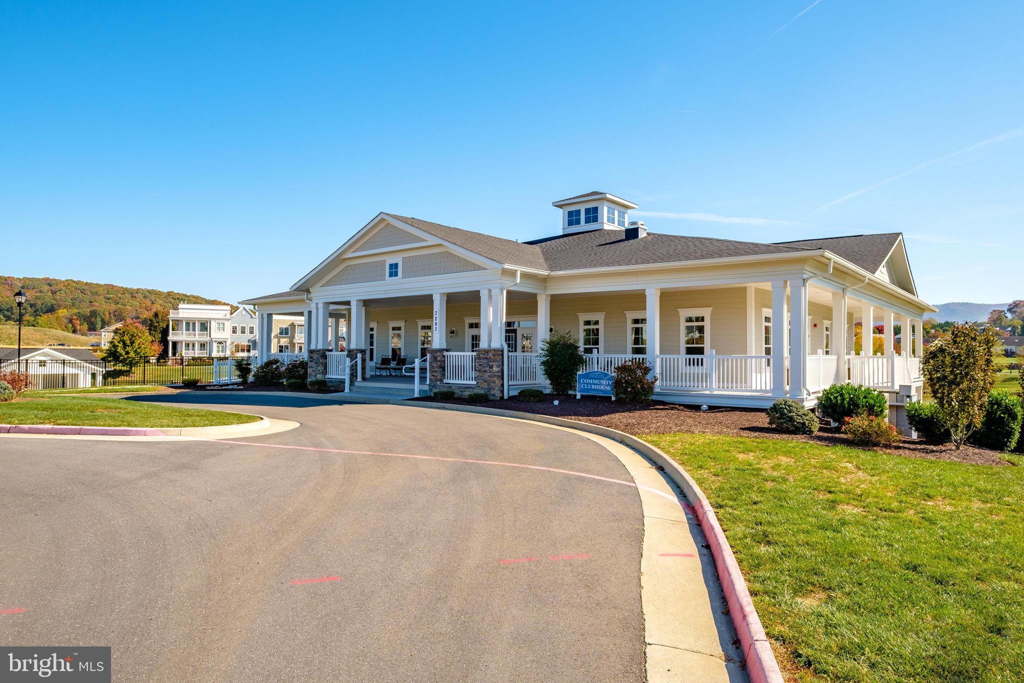 PRESTON LAKE - Residential