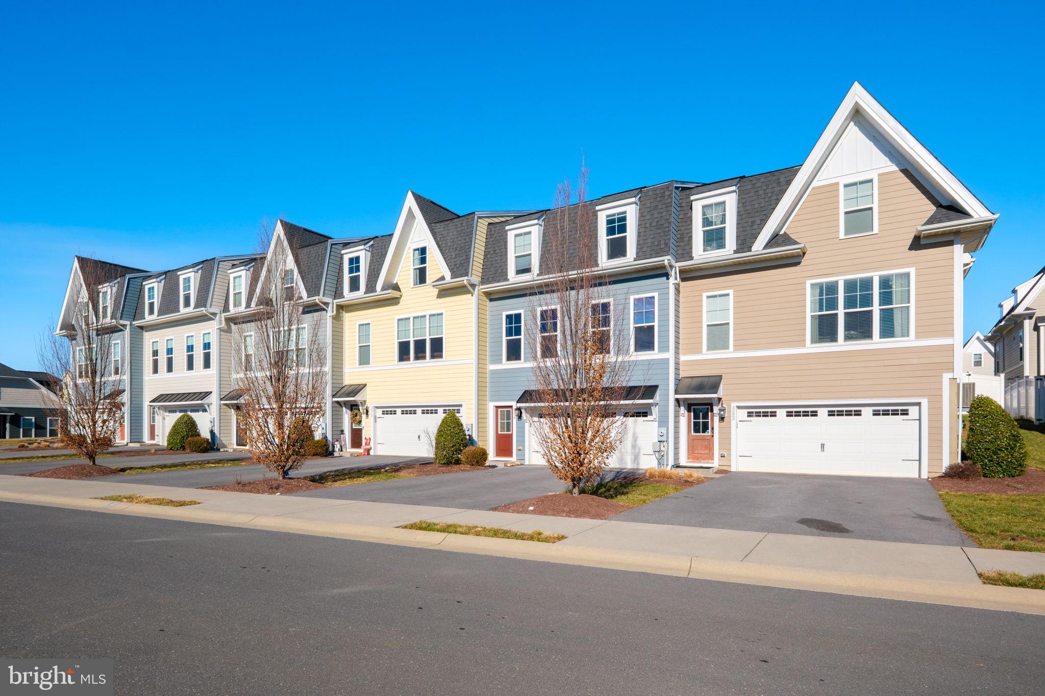 PRESTON LAKE - Residential