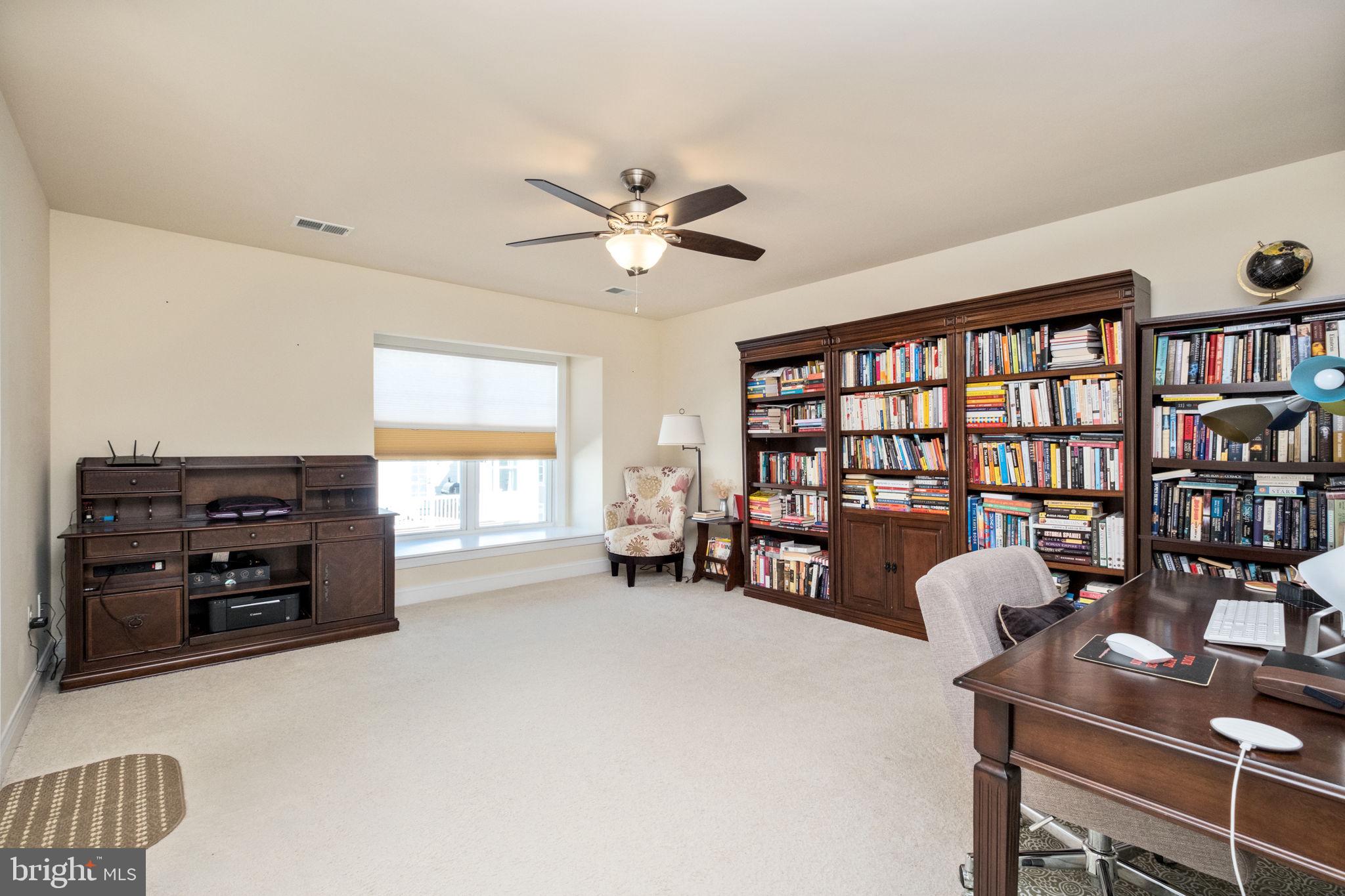 PRESTON LAKE - Residential