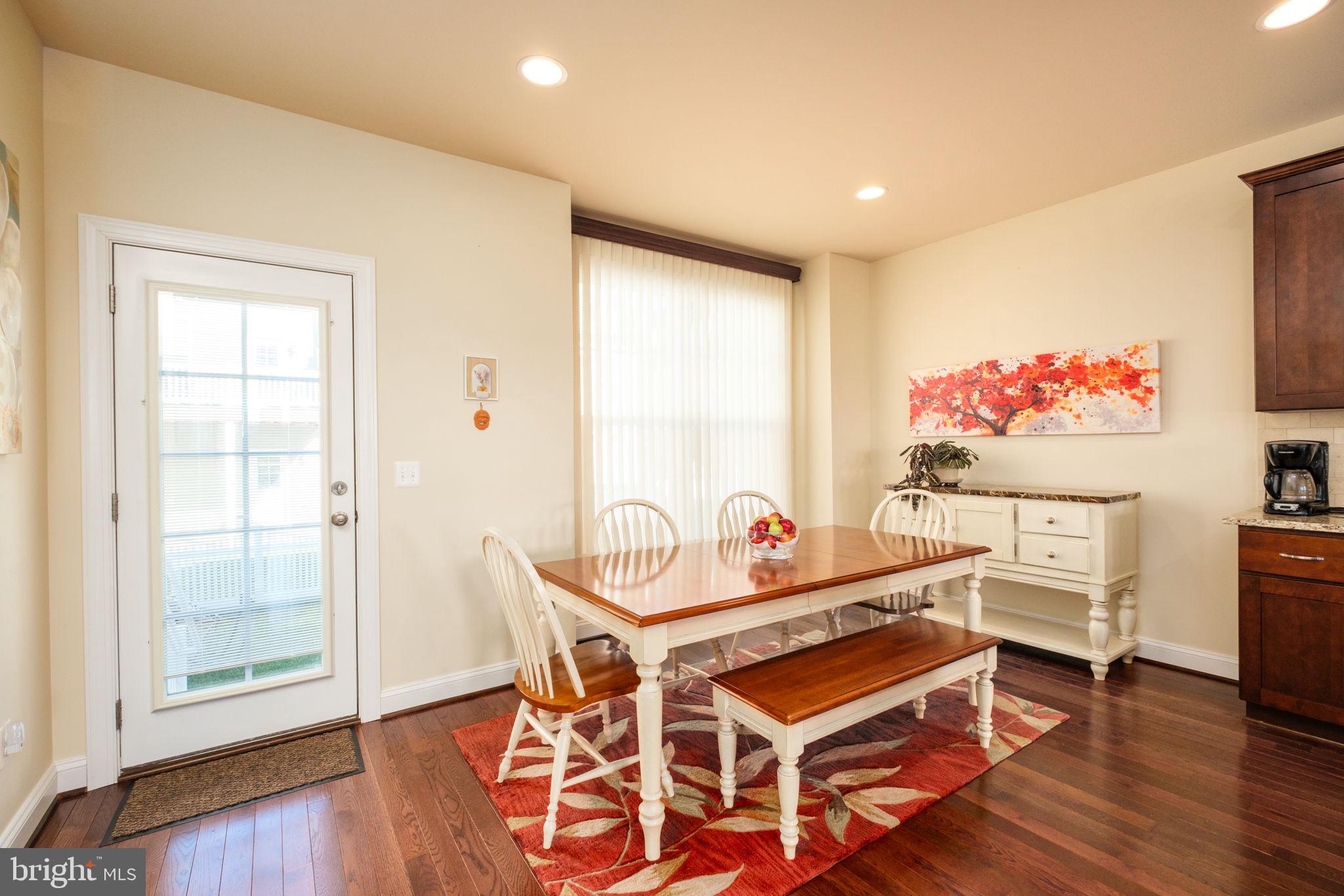 PRESTON LAKE - Residential