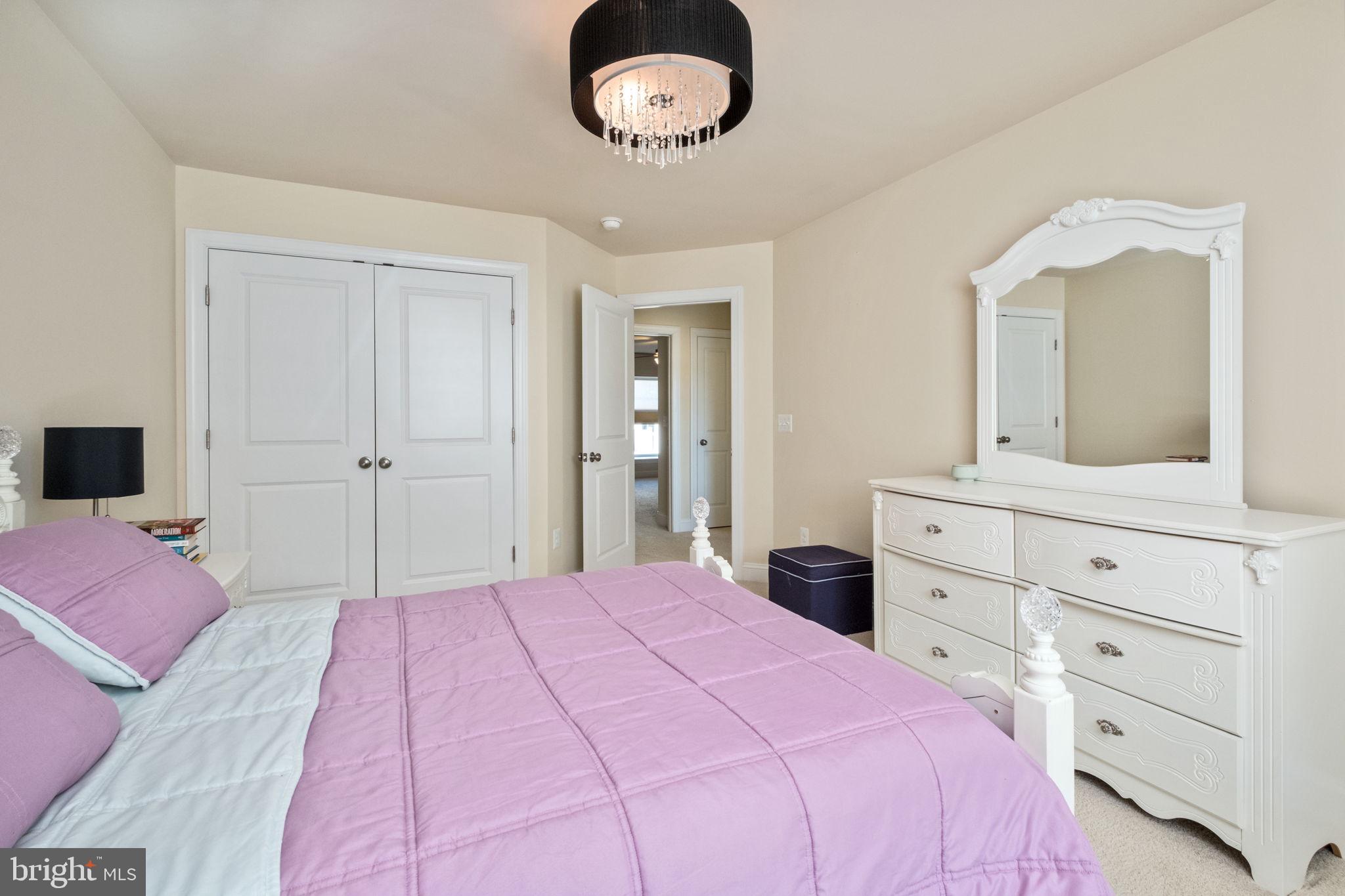 PRESTON LAKE - Residential