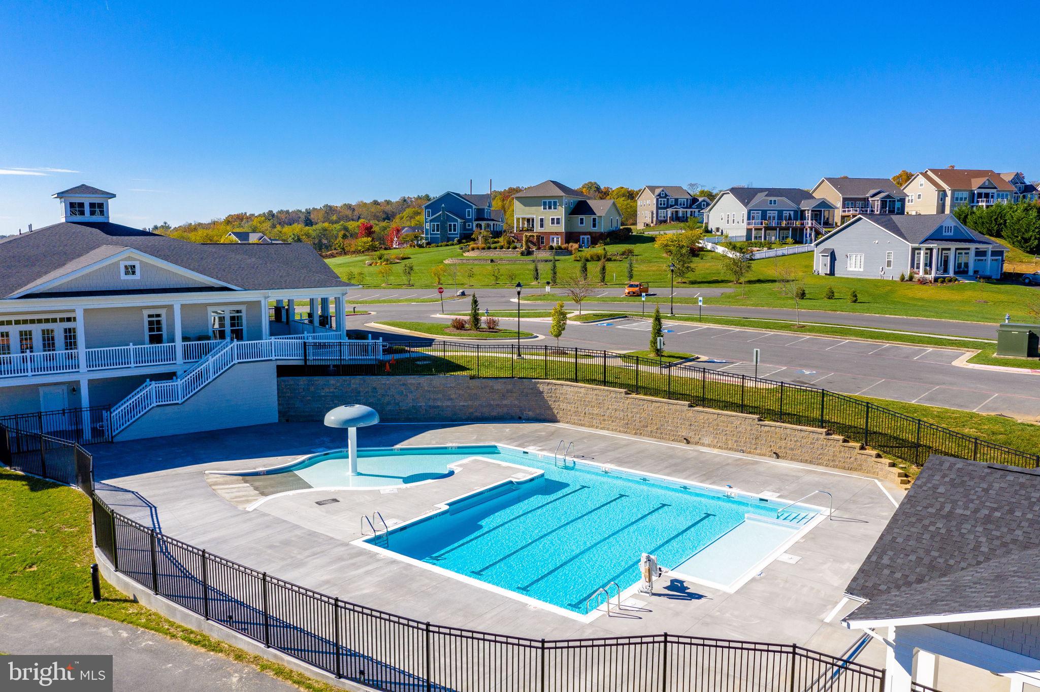 PRESTON LAKE - Residential