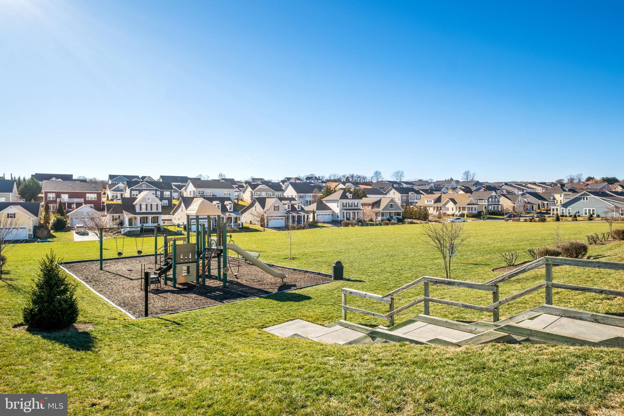 PRESTON LAKE - Residential