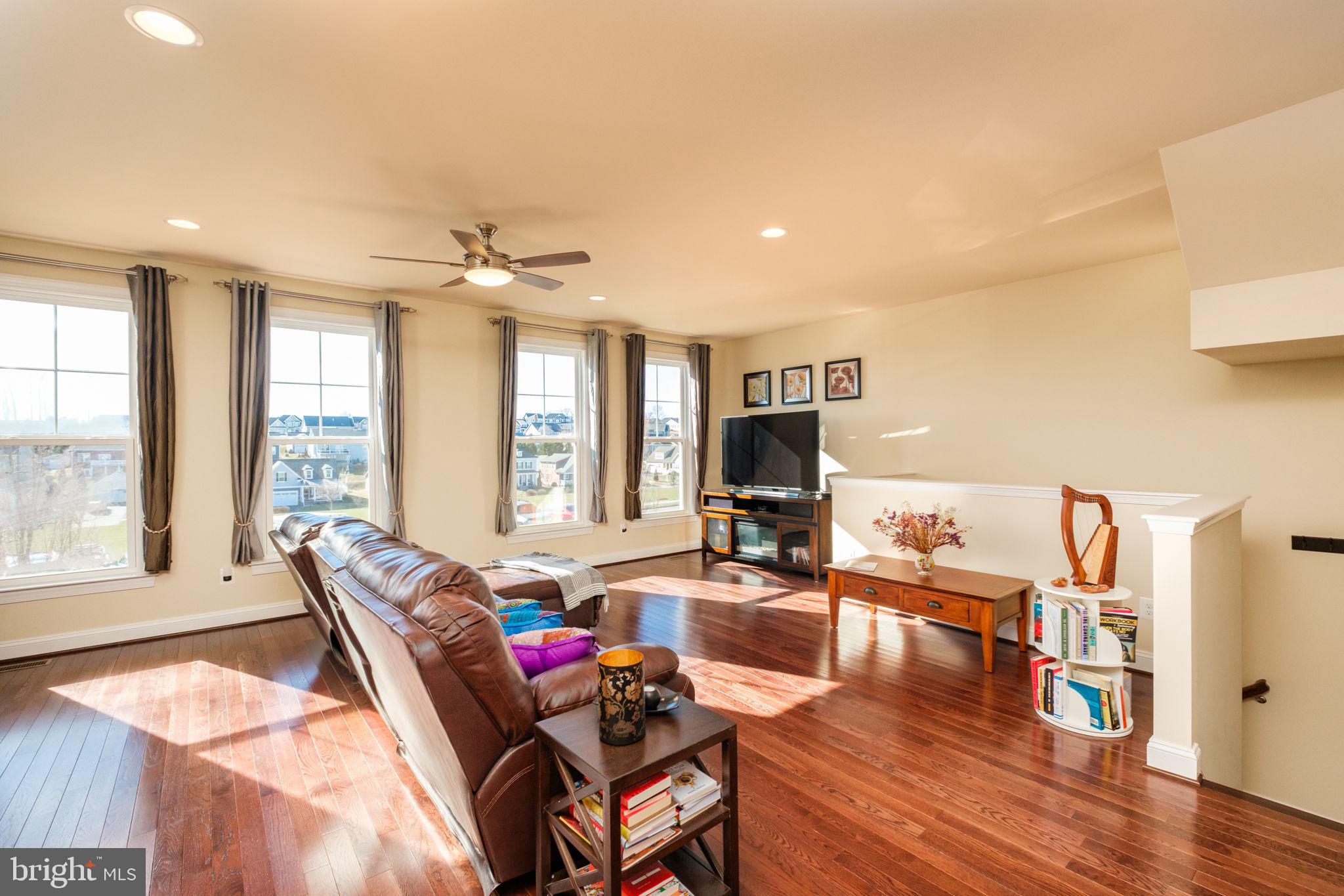 PRESTON LAKE - Residential