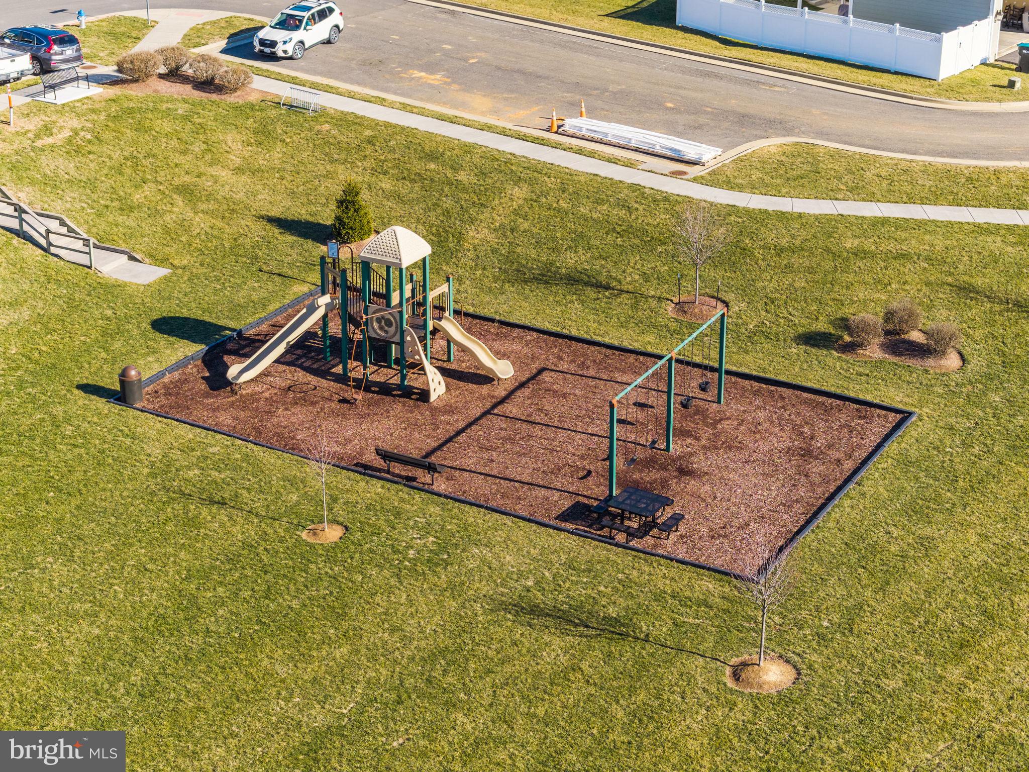 PRESTON LAKE - Residential