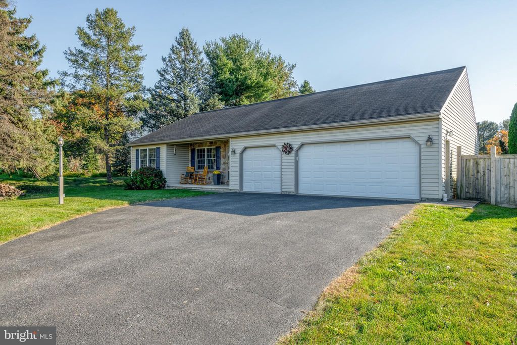 Photo of 3354 Marietta Avenue, Lancaster, PA 17601 (MLS # PALA2059136)