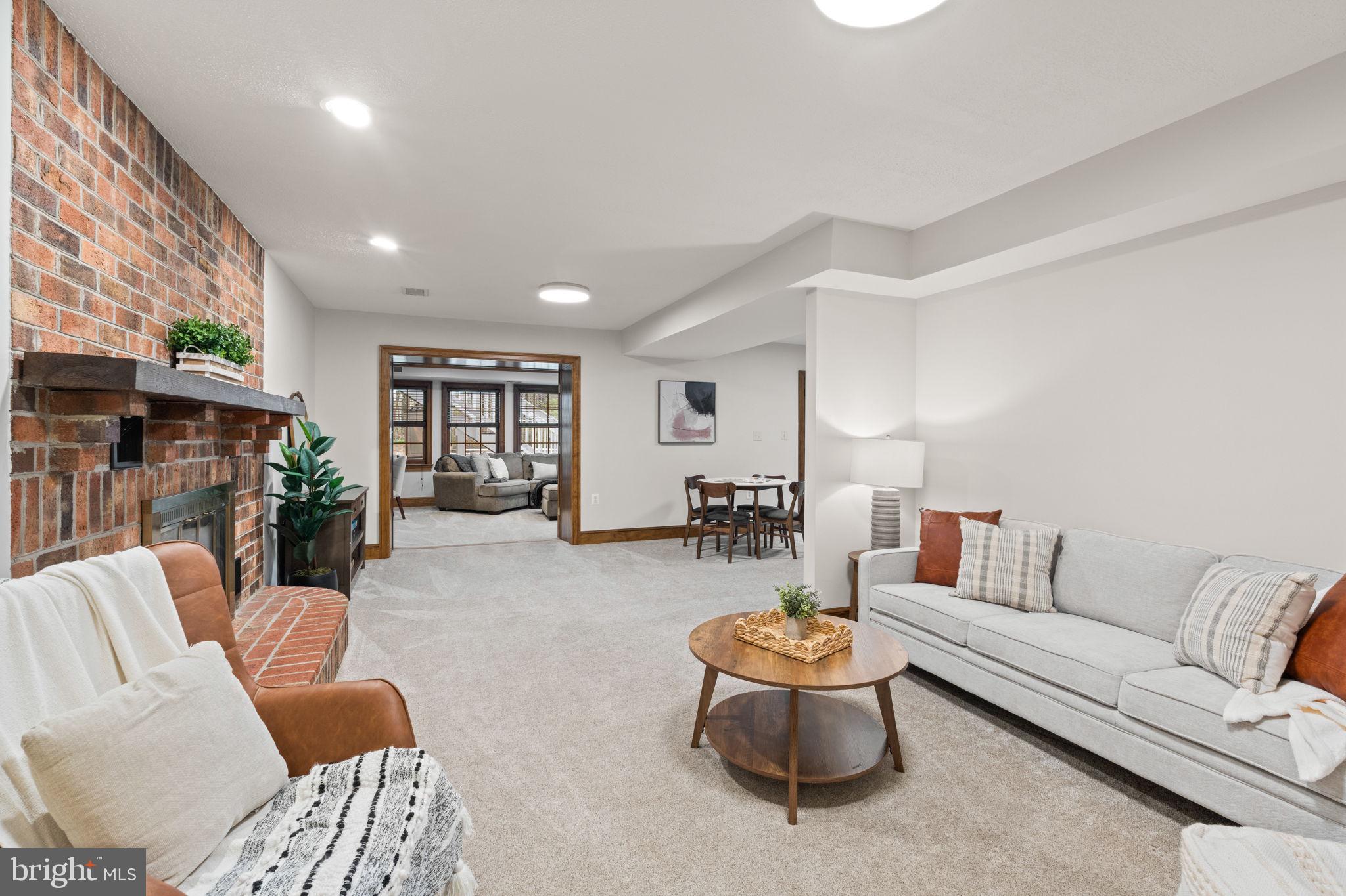 HOMEWOOD - Residential