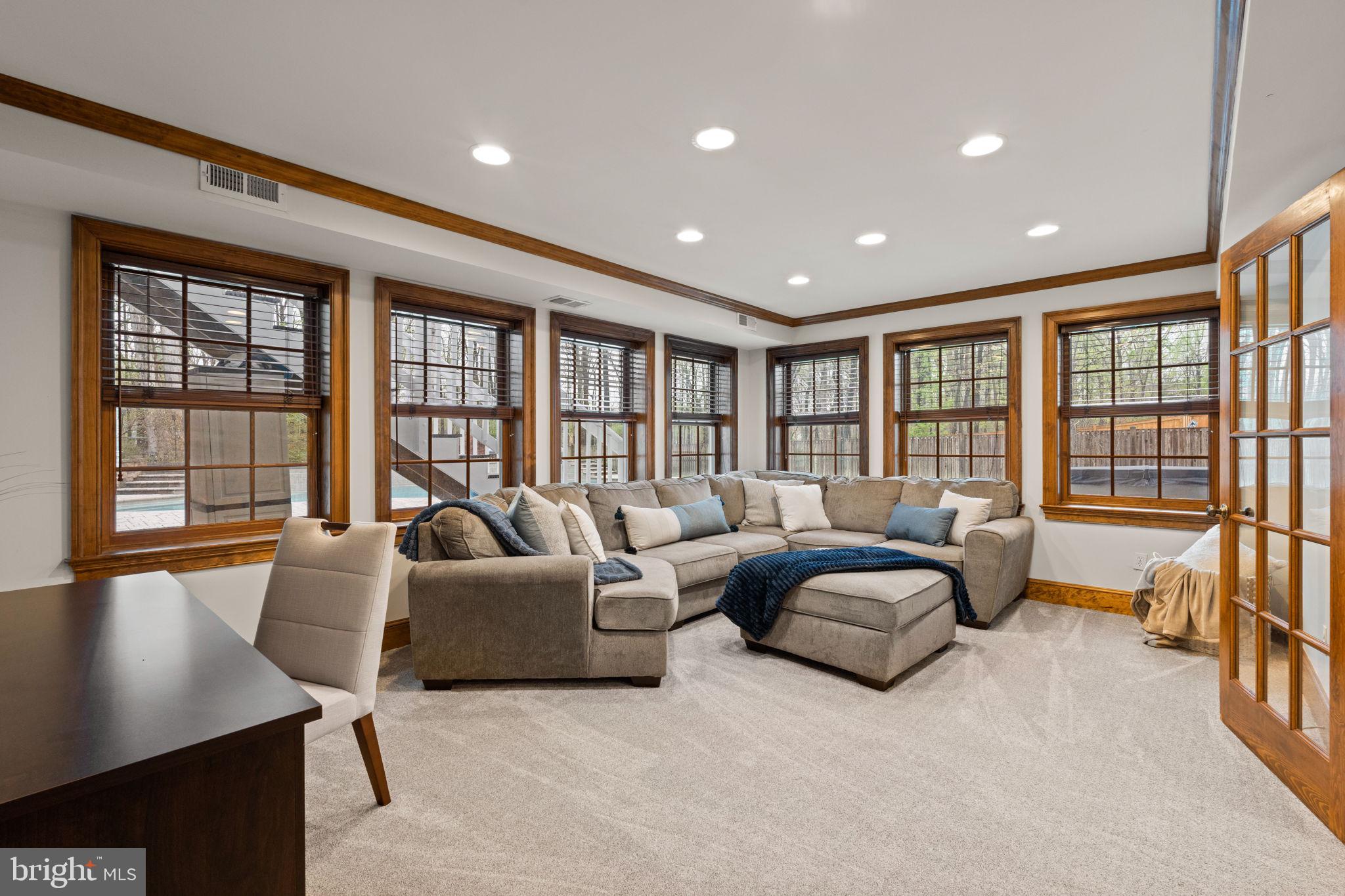 HOMEWOOD - Residential