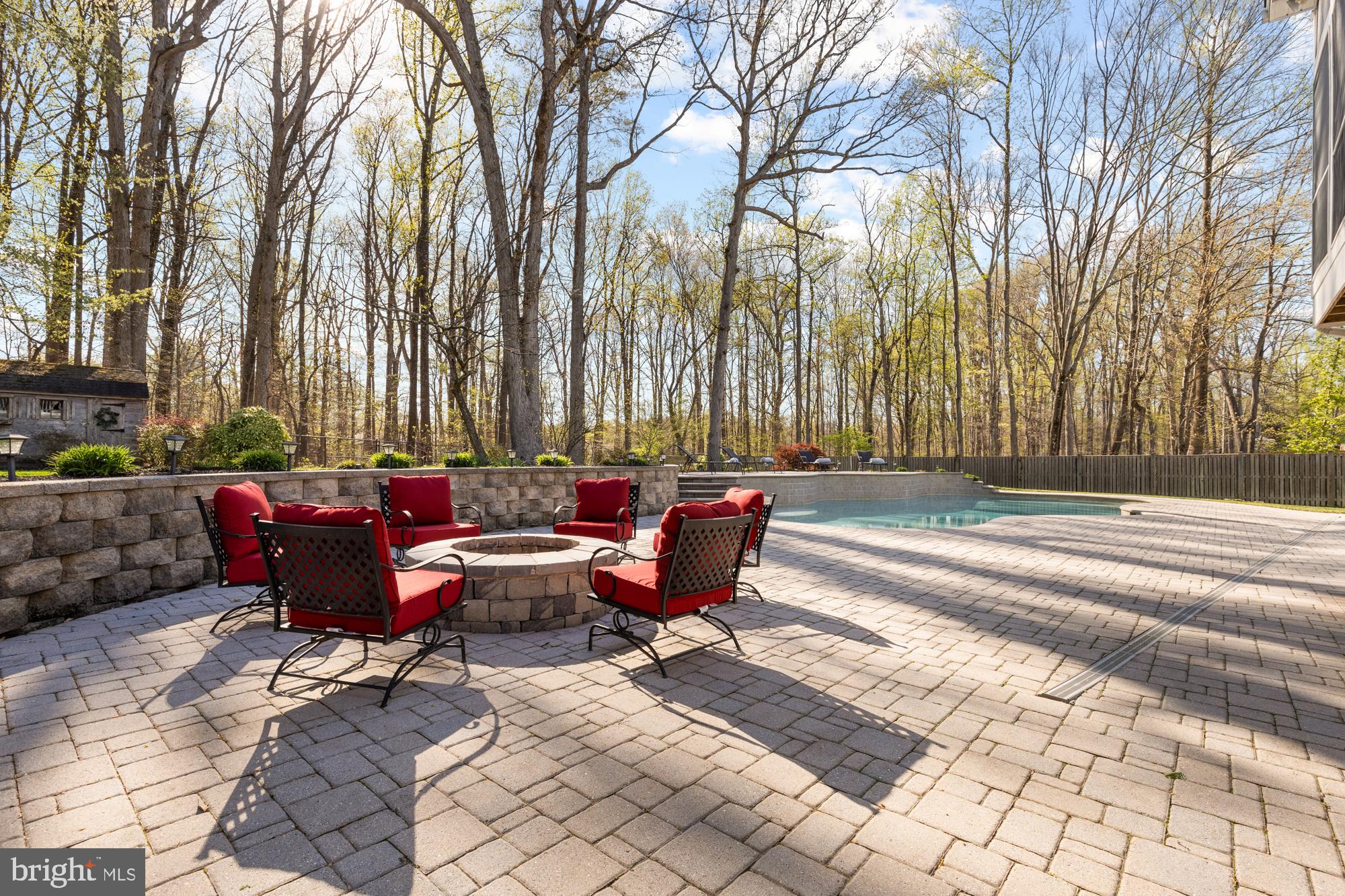 HOMEWOOD - Residential