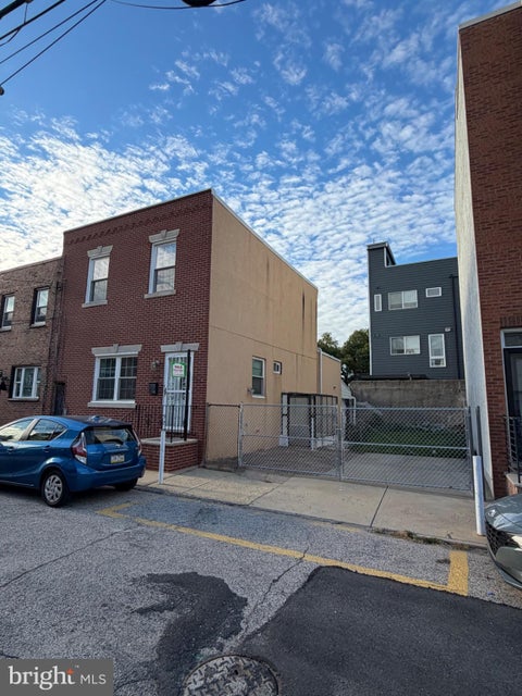 Photo of 519 E Cabot Street, PHILADELPHIA, PA 19125 (MLS # PAPH2681684)